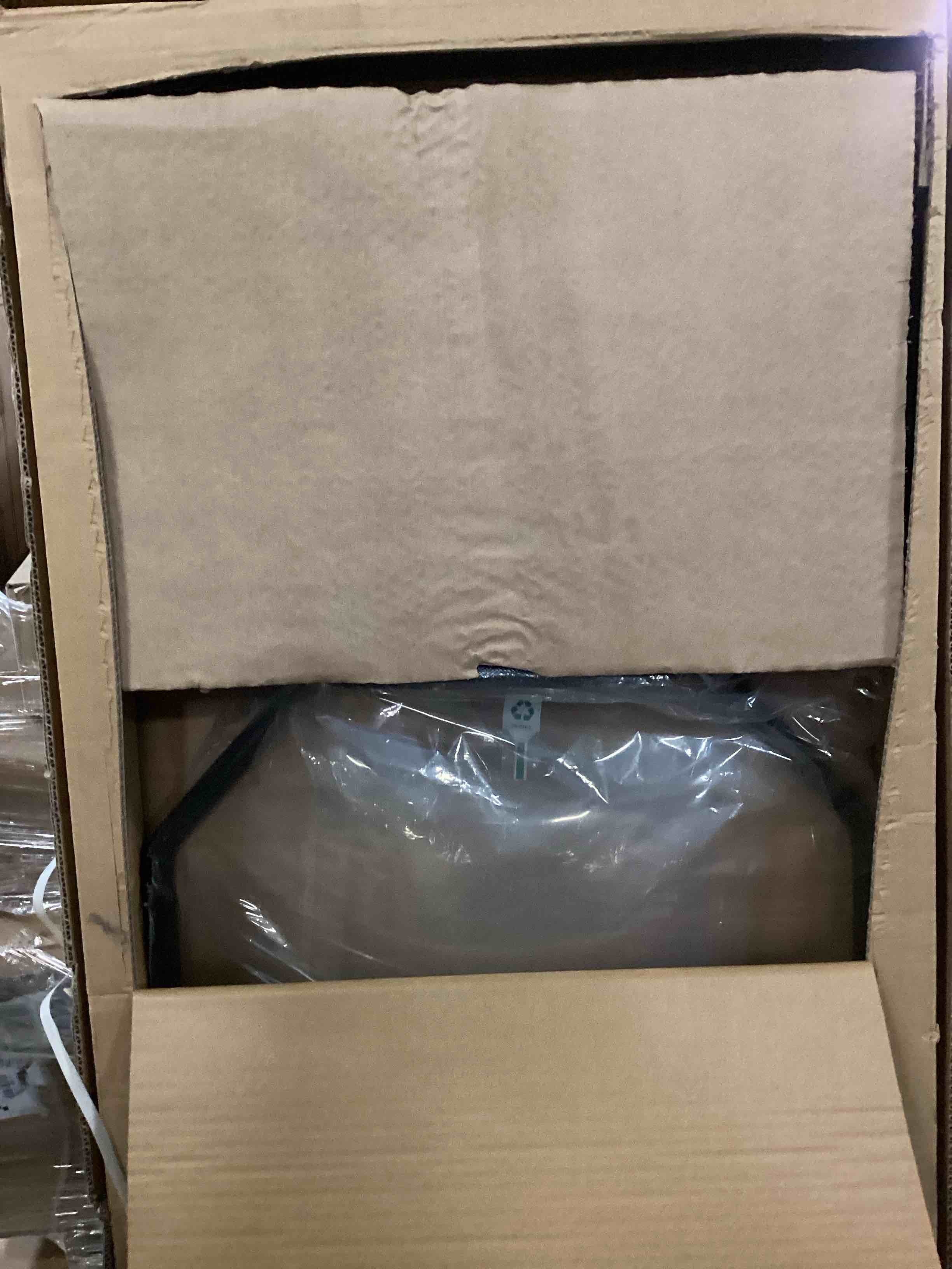 https://s3.amazonaws.com/lotting-images-prod/bidfta/ORG5275828_1700840911100.jpeg