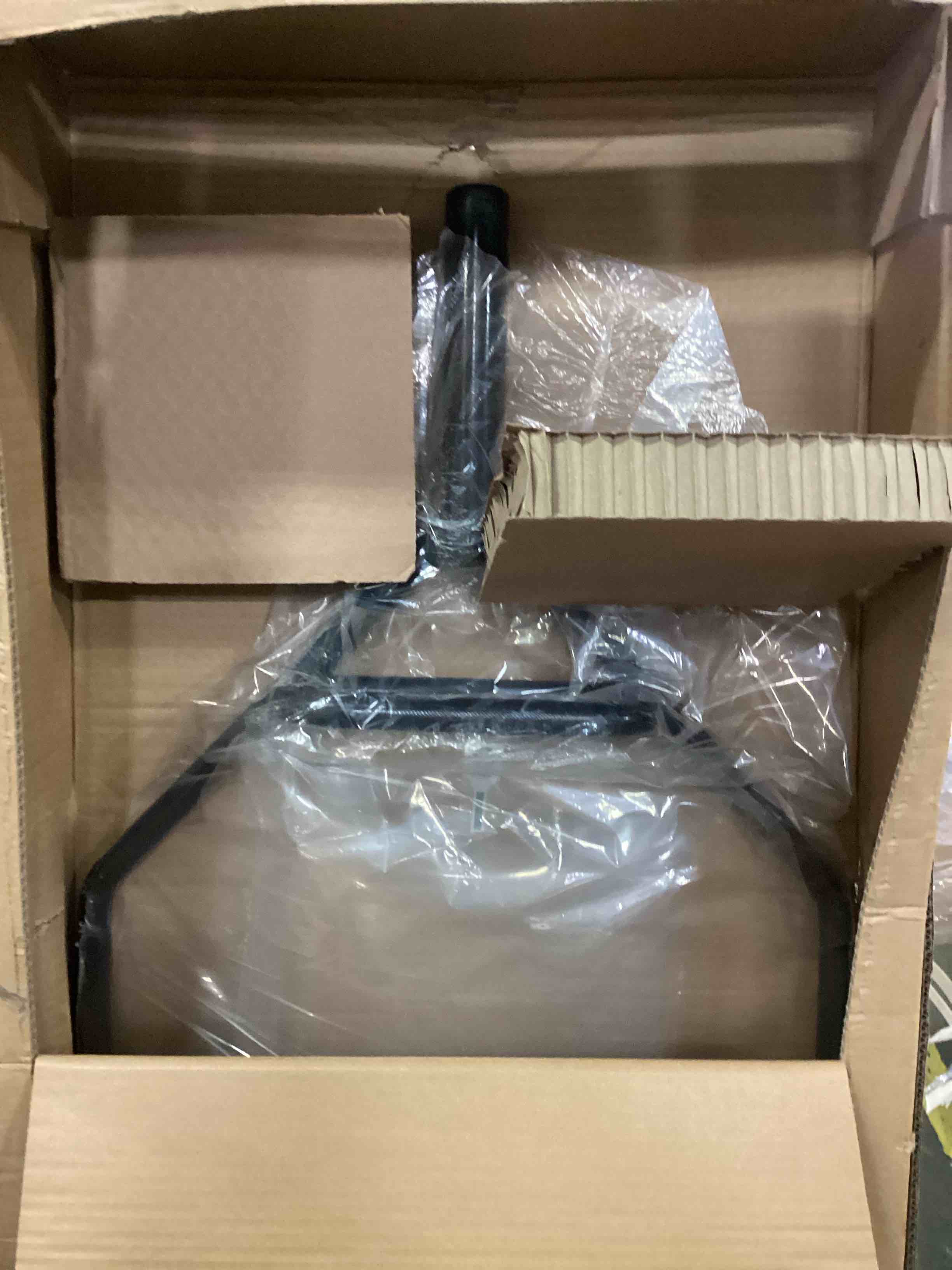 https://s3.amazonaws.com/lotting-images-prod/bidfta/ORG5275828_1700840921457.jpeg