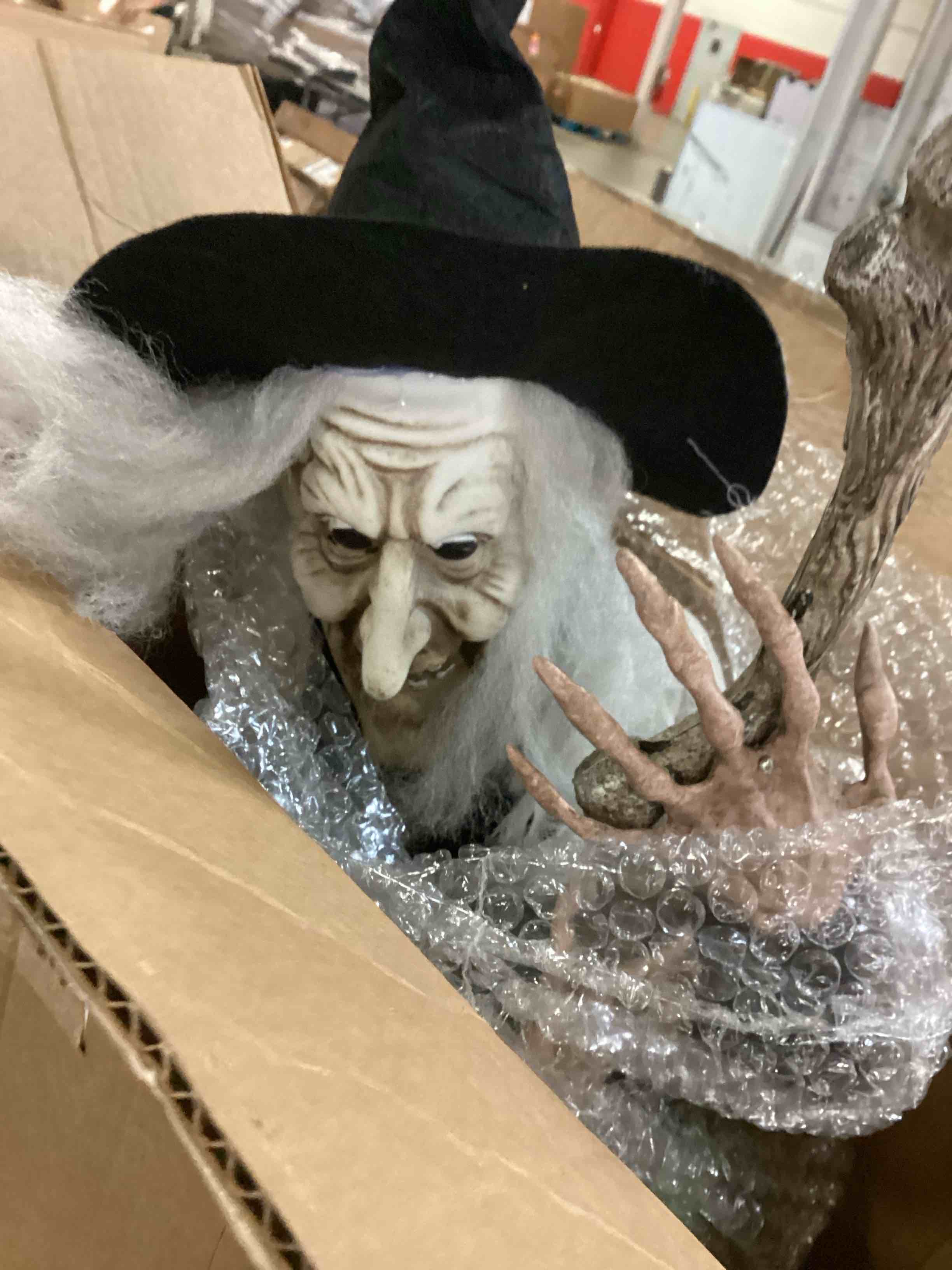 https://s3.amazonaws.com/lotting-images-prod/bidfta/ORG5275931_1700858551604.jpeg