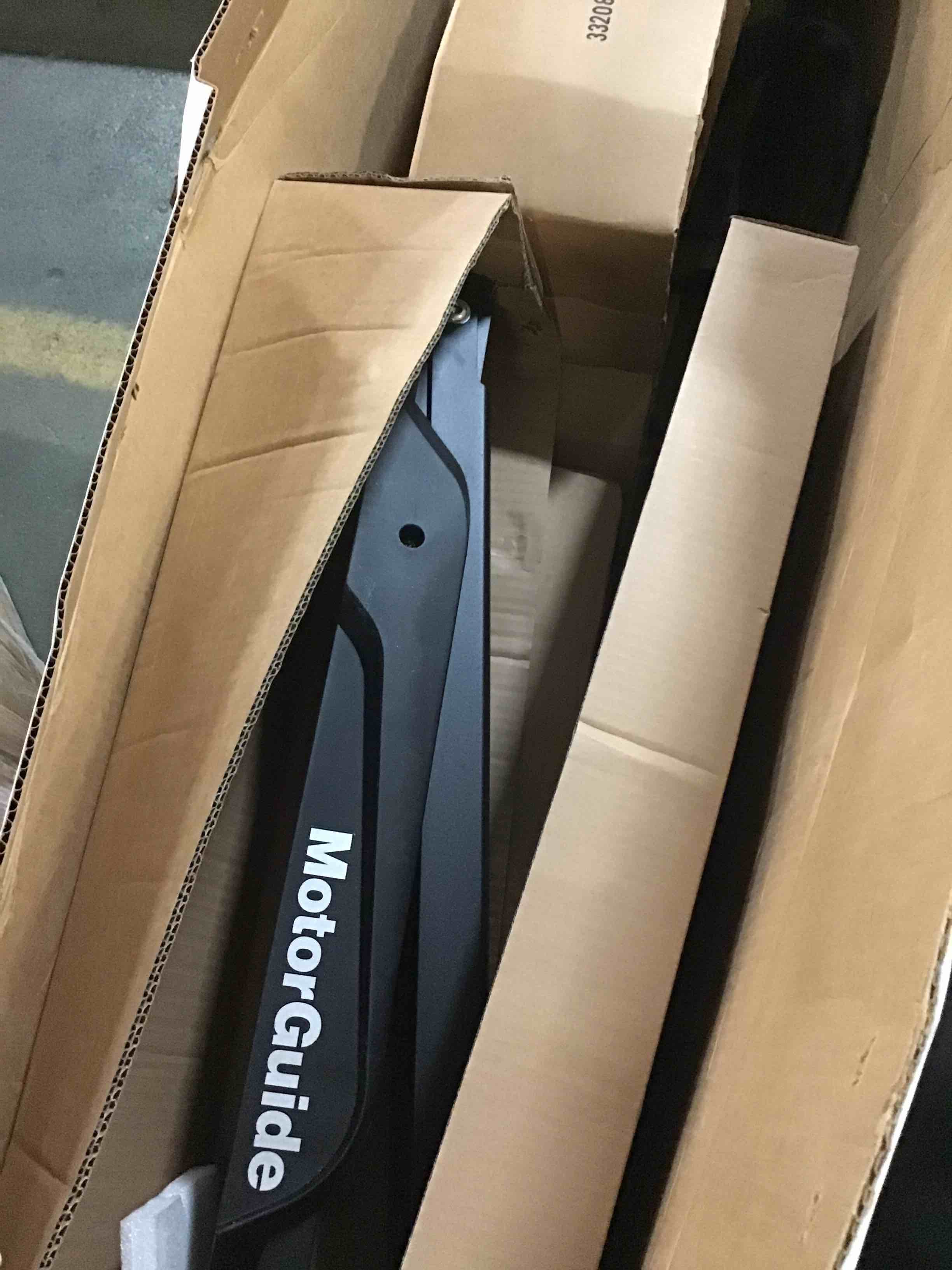 https://s3.amazonaws.com/lotting-images-prod/bidfta/ORG5276260_1693939812239.jpeg