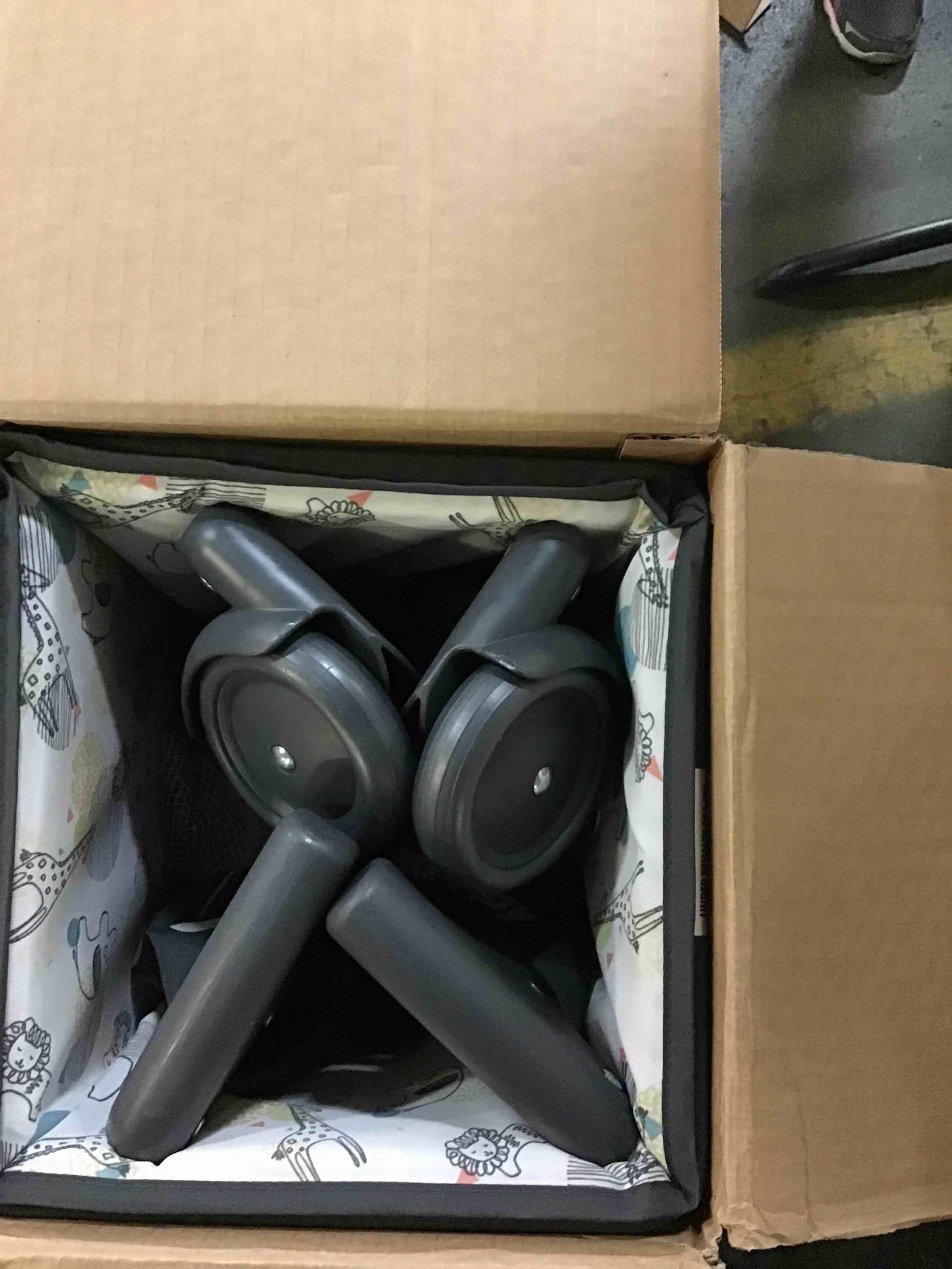 https://s3.amazonaws.com/lotting-images-prod/bidfta/ORG5276530_1694183529969.jpeg