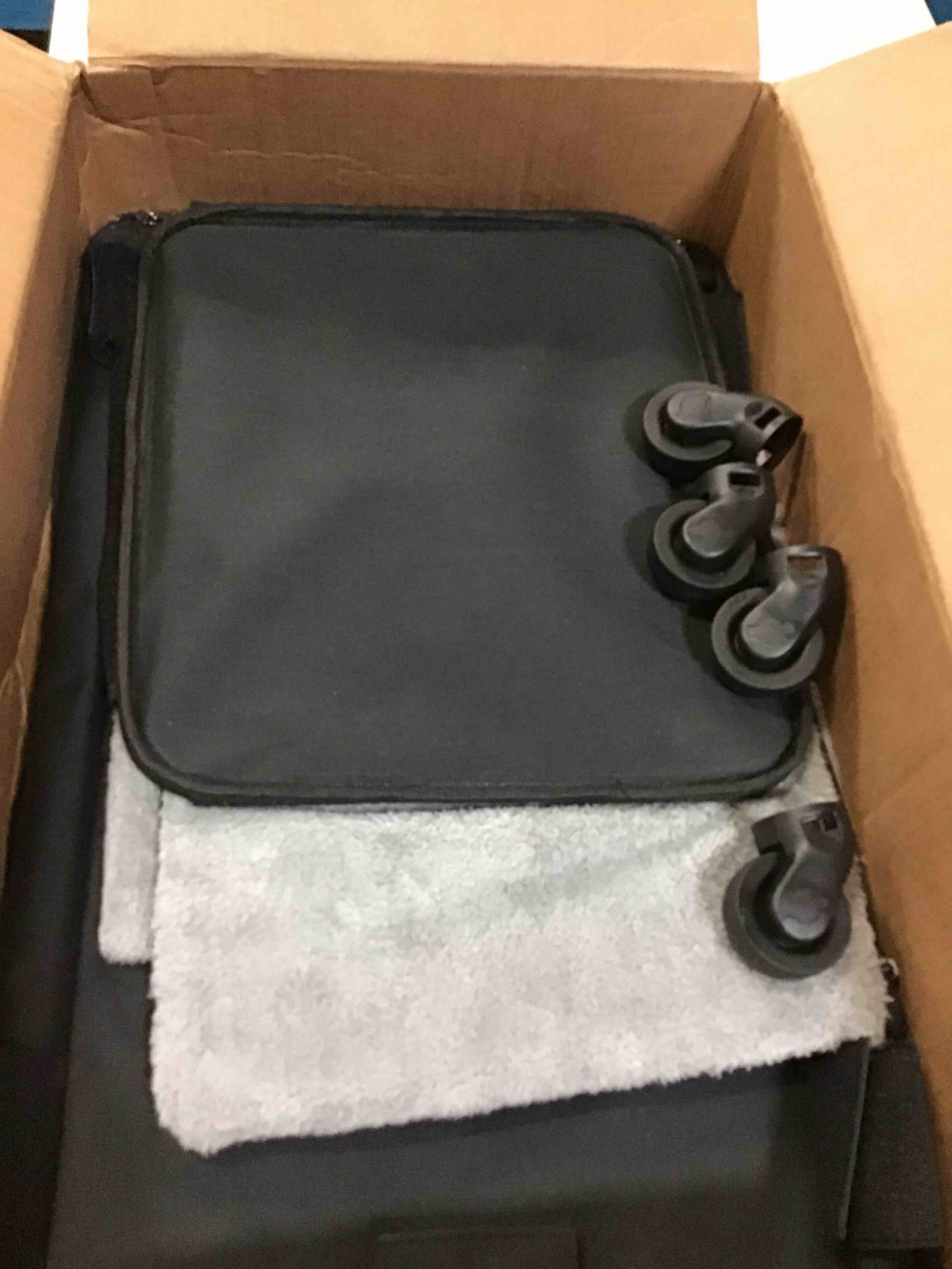 https://s3.amazonaws.com/lotting-images-prod/bidfta/ORG5276946_1694622828186.jpeg