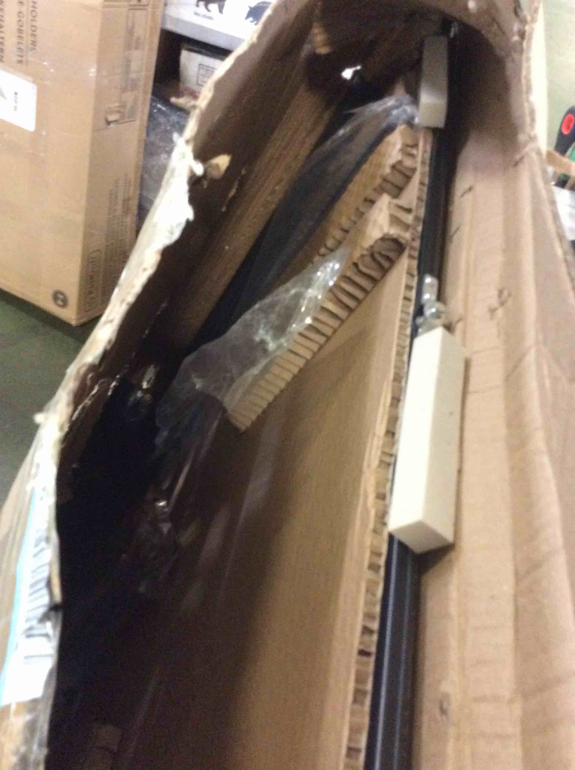 https://s3.amazonaws.com/lotting-images-prod/bidfta/ORG5282218_1693407386032.jpeg
