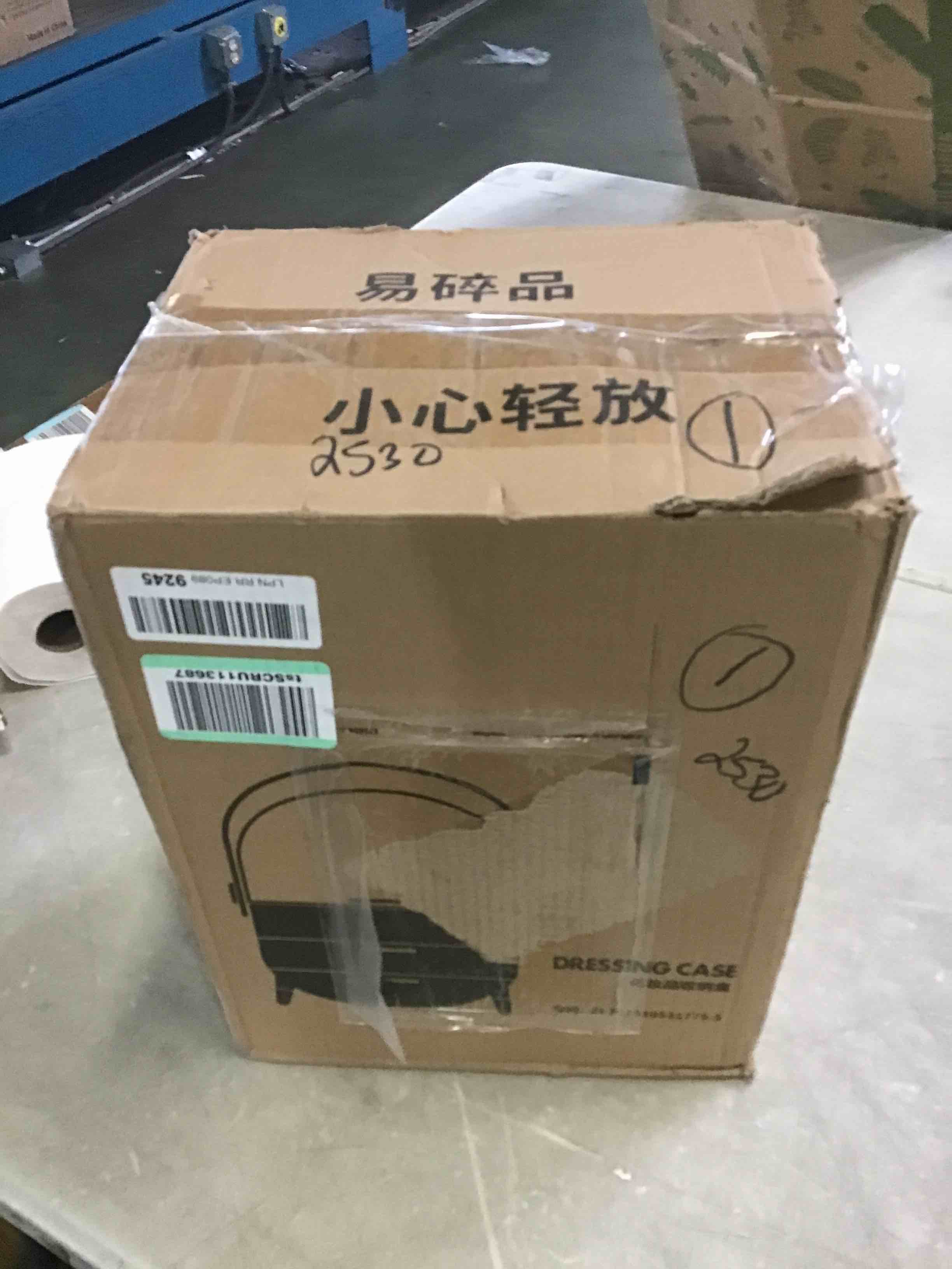 Makeup Organizer, BIRDBELL Cosmetic Display Cases with Brush and Lipstick Organizer, Dust Water Proof Cosmetics Storage Display skincare Case (Green)