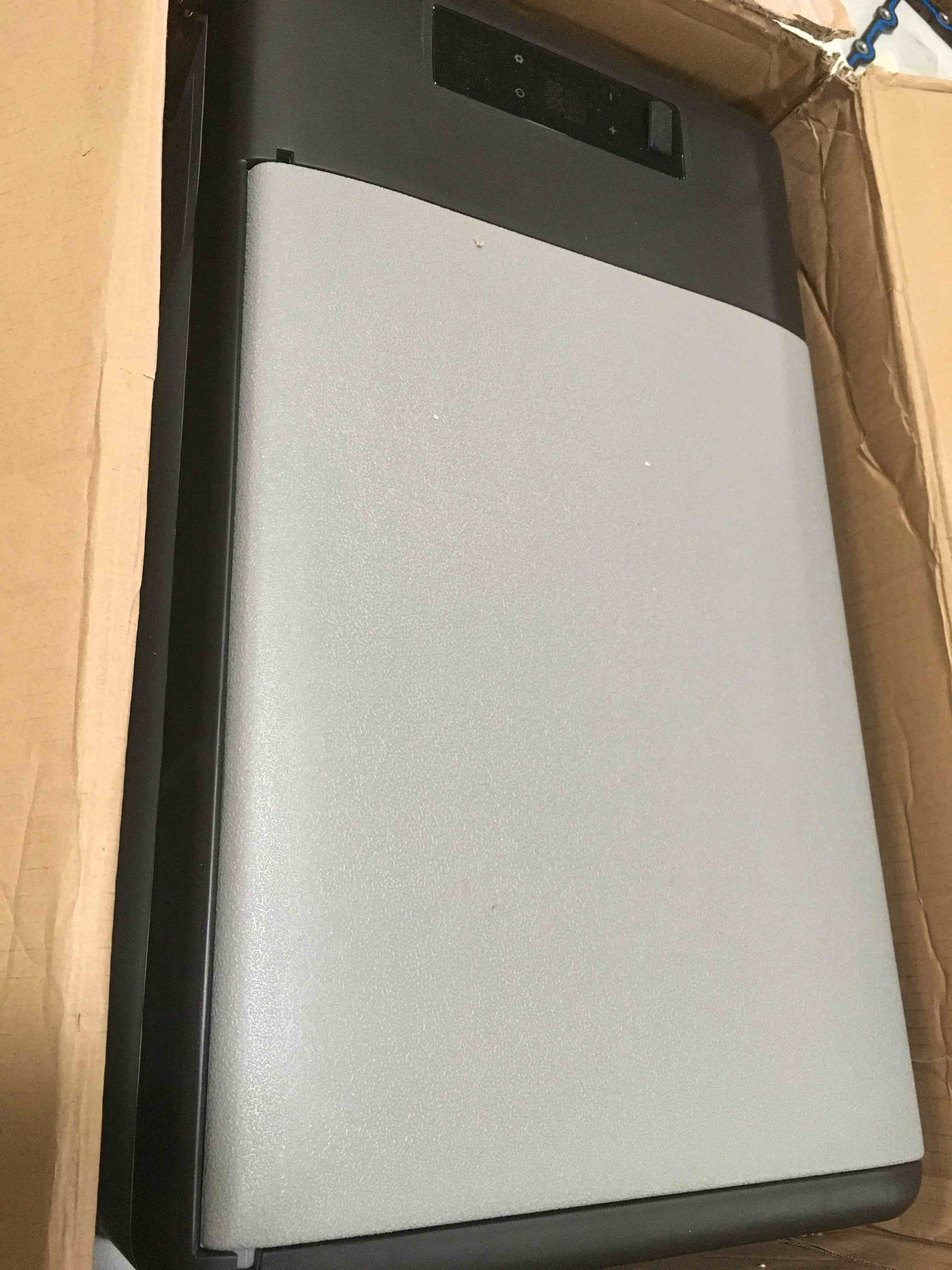 https://s3.amazonaws.com/lotting-images-prod/bidfta/ORG5285040_1693939763898.jpeg