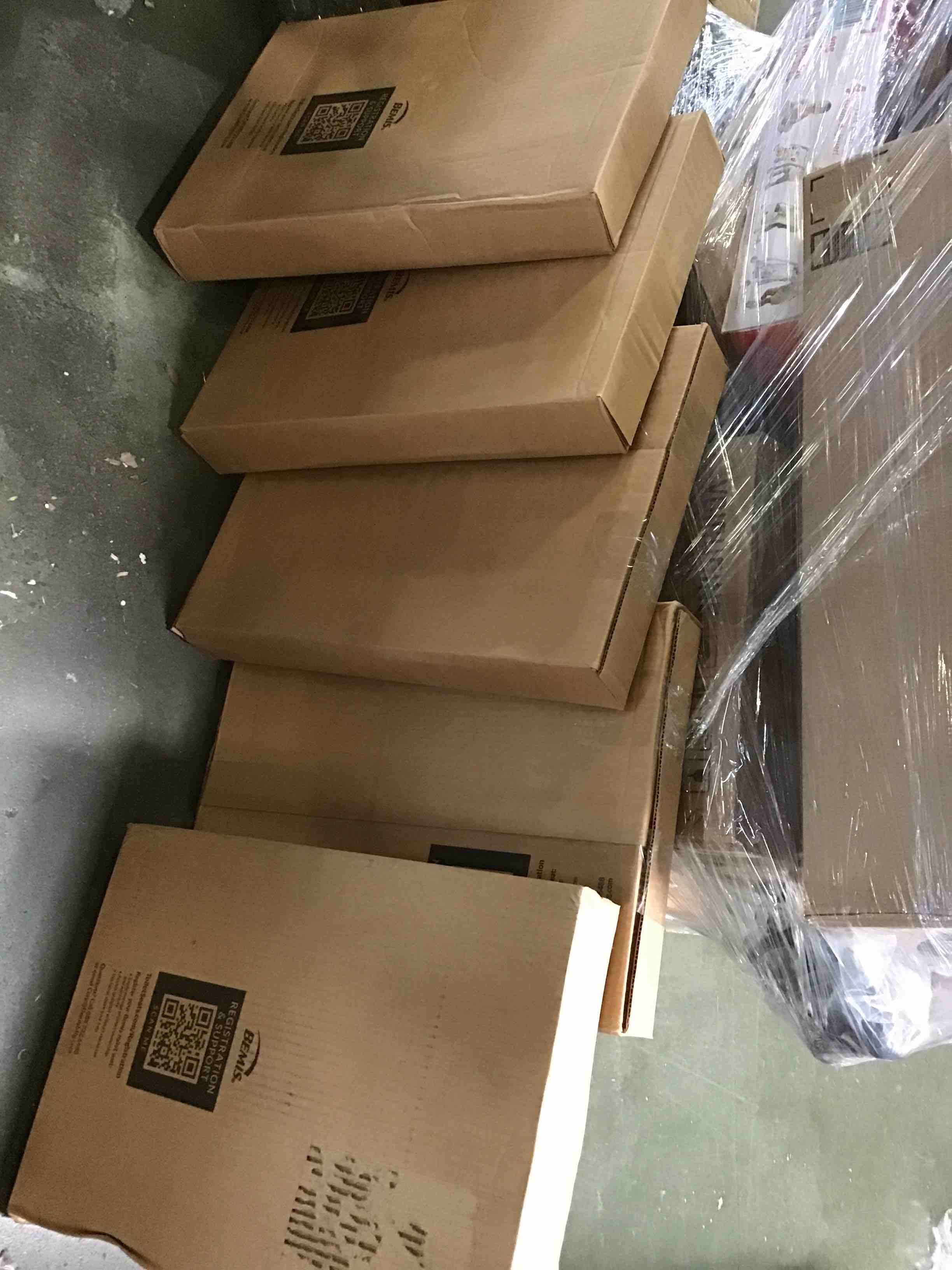 assorted toilets seats 