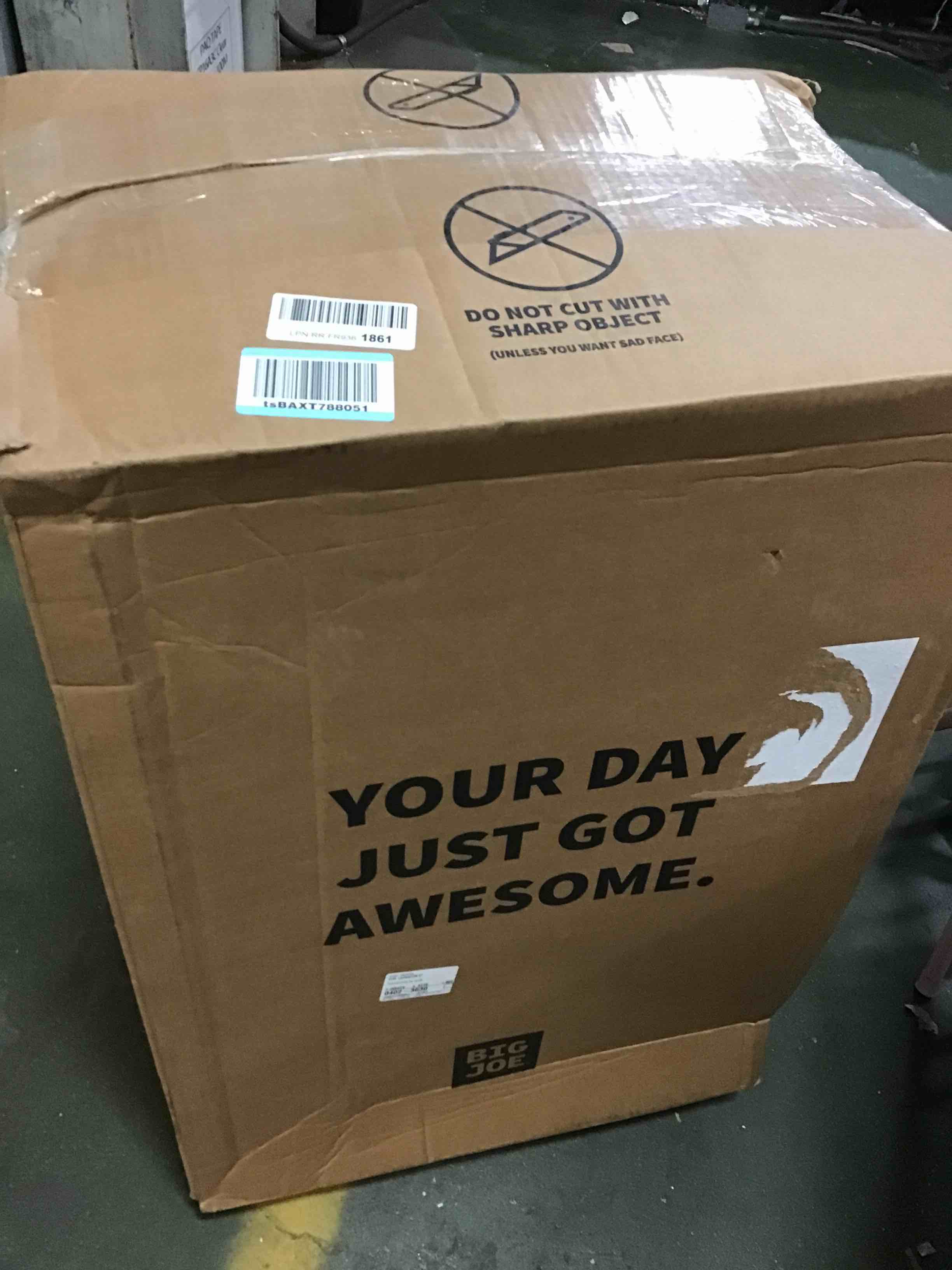 https://s3.amazonaws.com/lotting-images-prod/bidfta/ORG5286082_1695730549352.jpeg