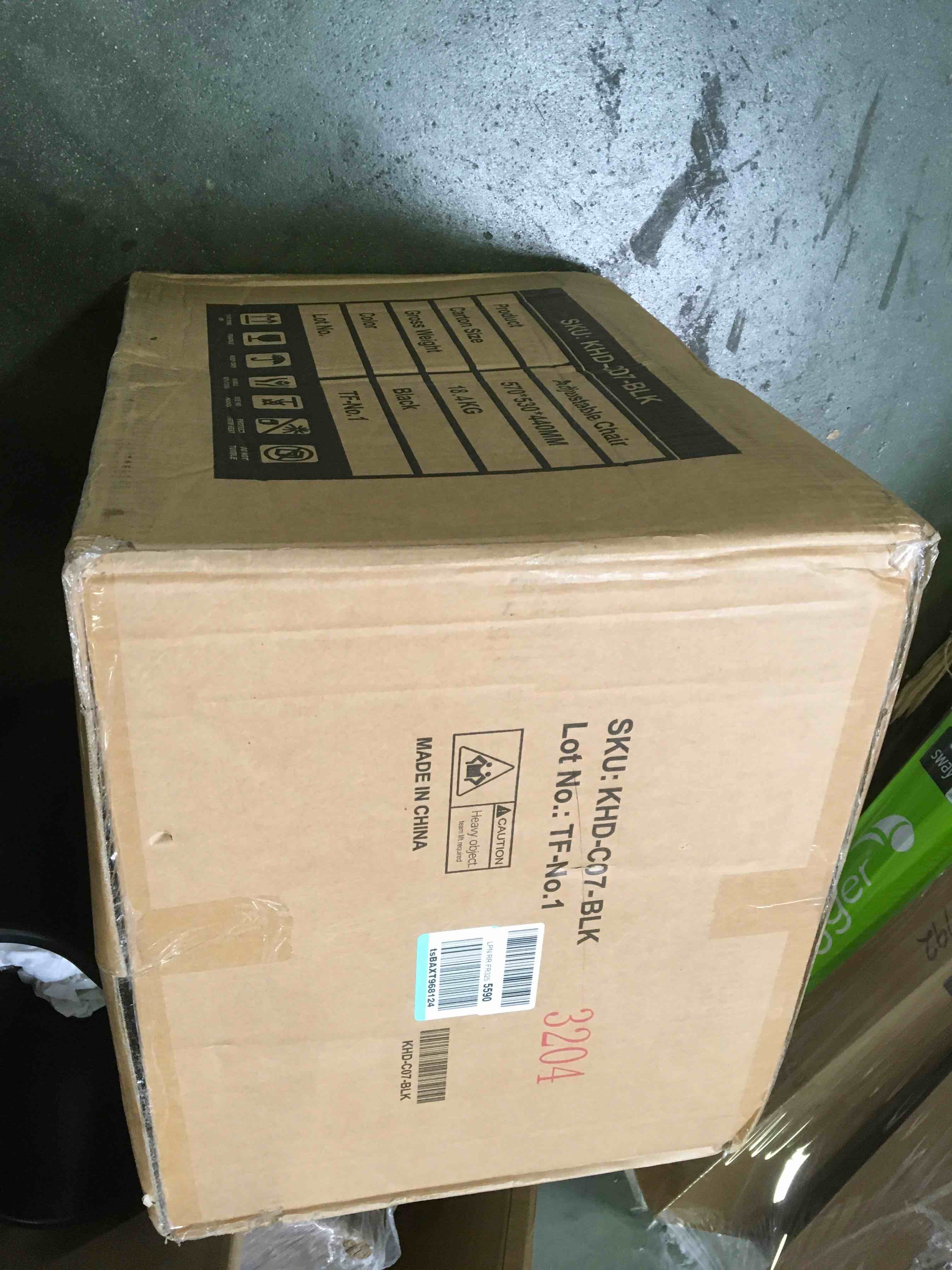 https://s3.amazonaws.com/lotting-images-prod/bidfta/ORG5290215_1689263143420.jpeg