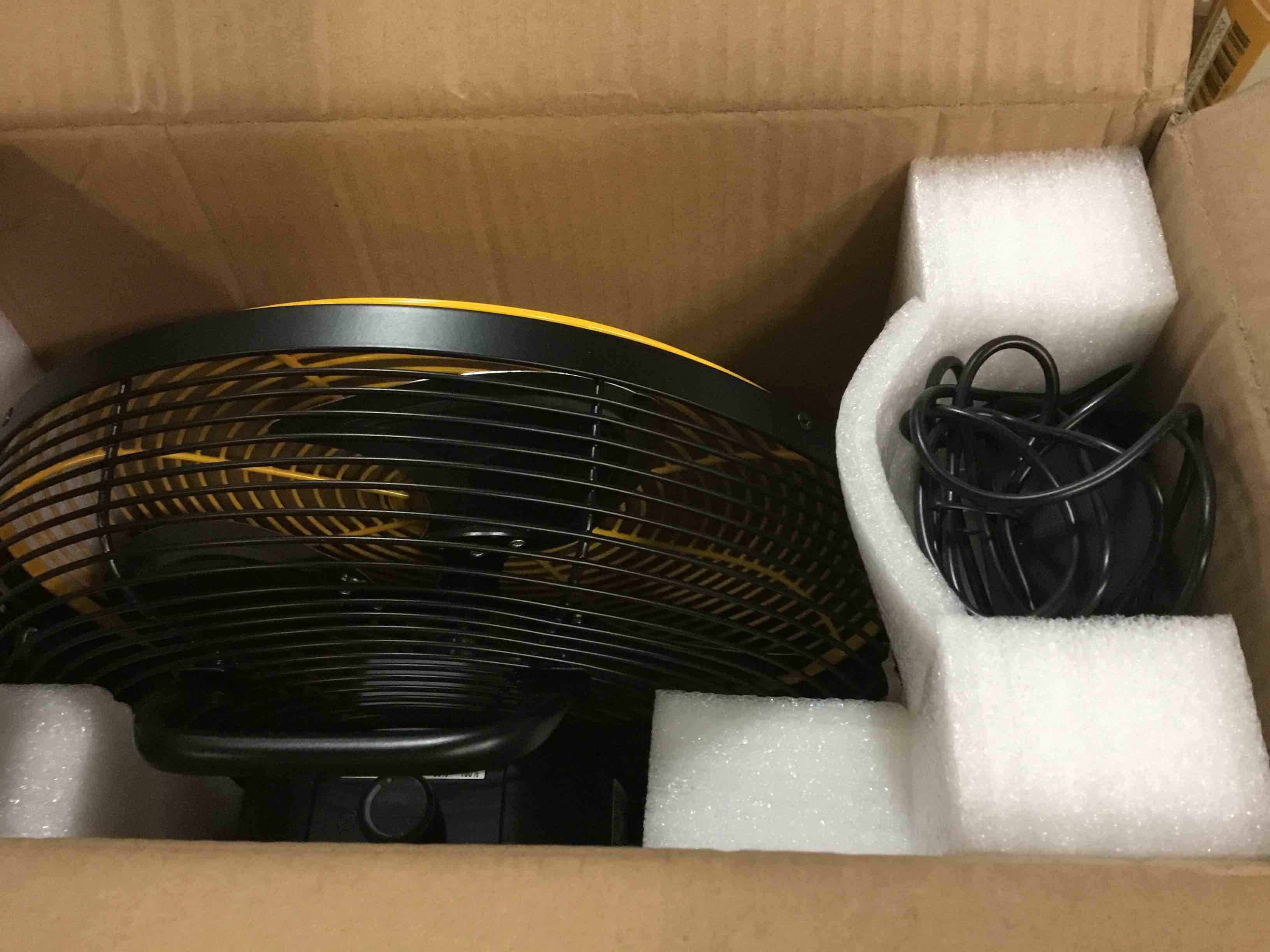 https://s3.amazonaws.com/lotting-images-prod/bidfta/ORG5297793_1690998938372.jpeg