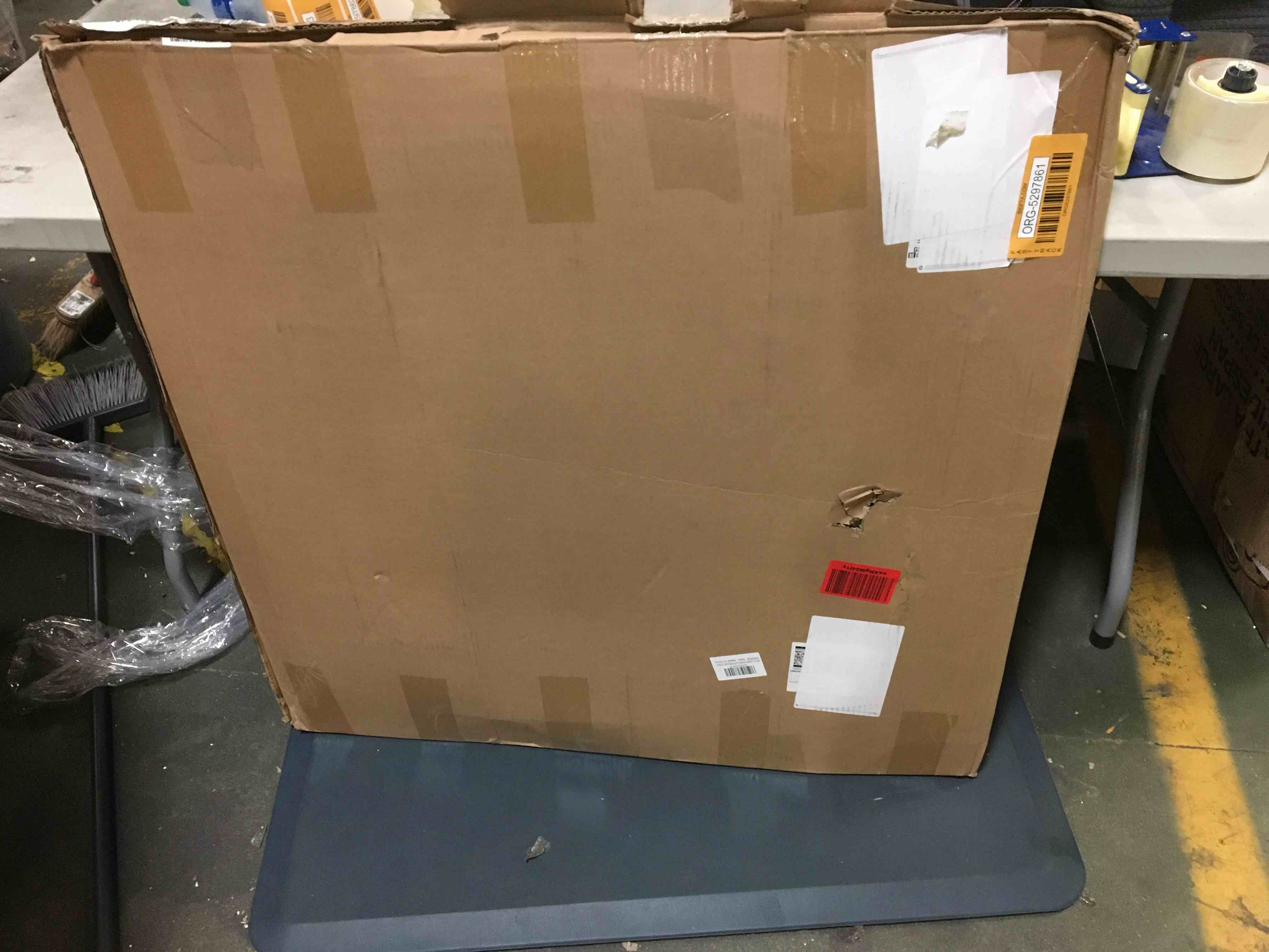 https://s3.amazonaws.com/lotting-images-prod/bidfta/ORG5297861_1691064845882.jpeg