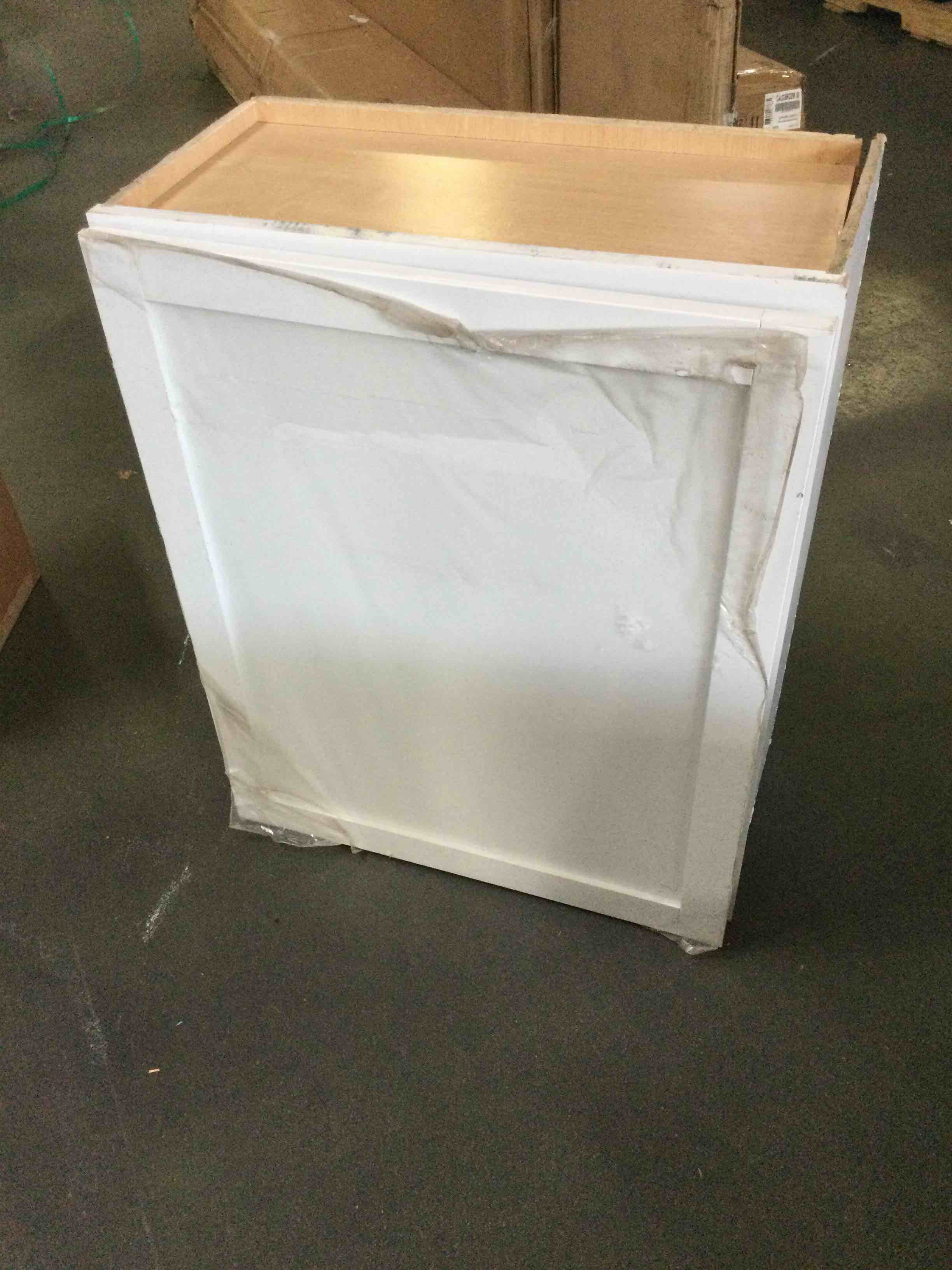 https://s3.amazonaws.com/lotting-images-prod/bidfta/ORG5303570_1693934663371.jpeg