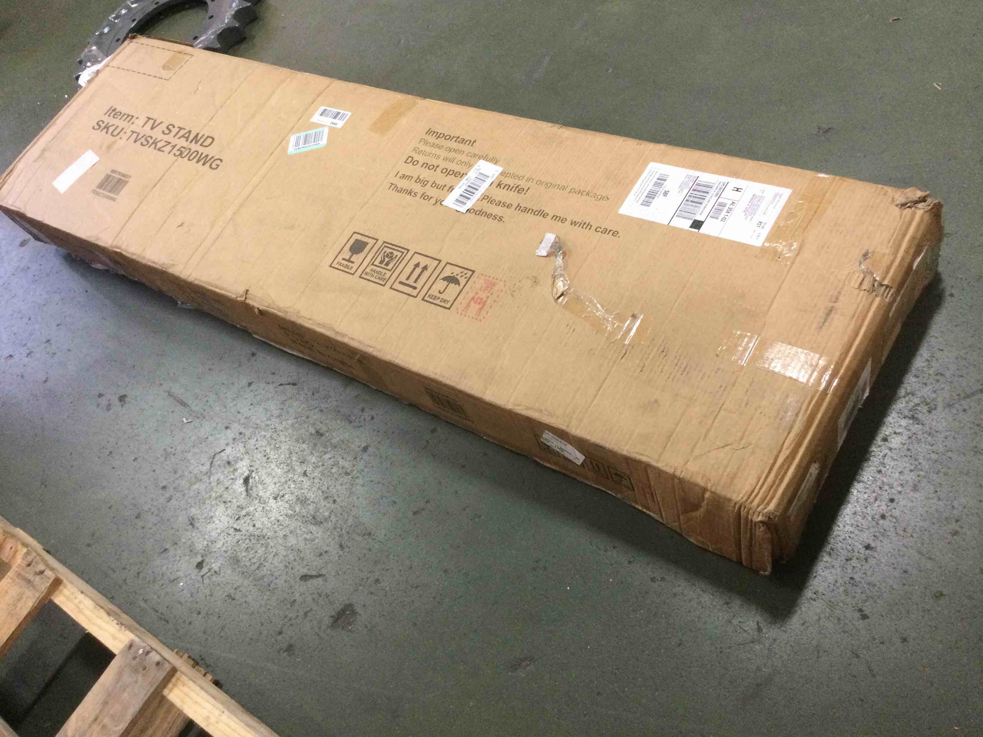 https://s3.amazonaws.com/lotting-images-prod/bidfta/ORG5303935_1694114880516.jpeg