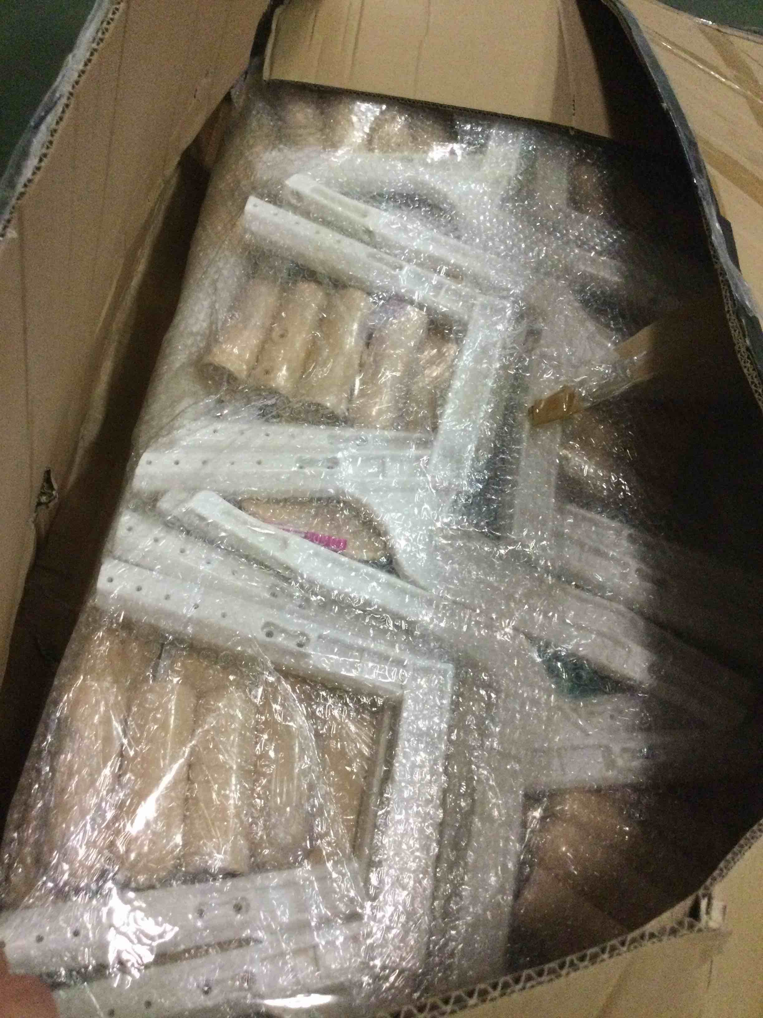 https://s3.amazonaws.com/lotting-images-prod/bidfta/ORG5303970_1694172555538.jpeg
