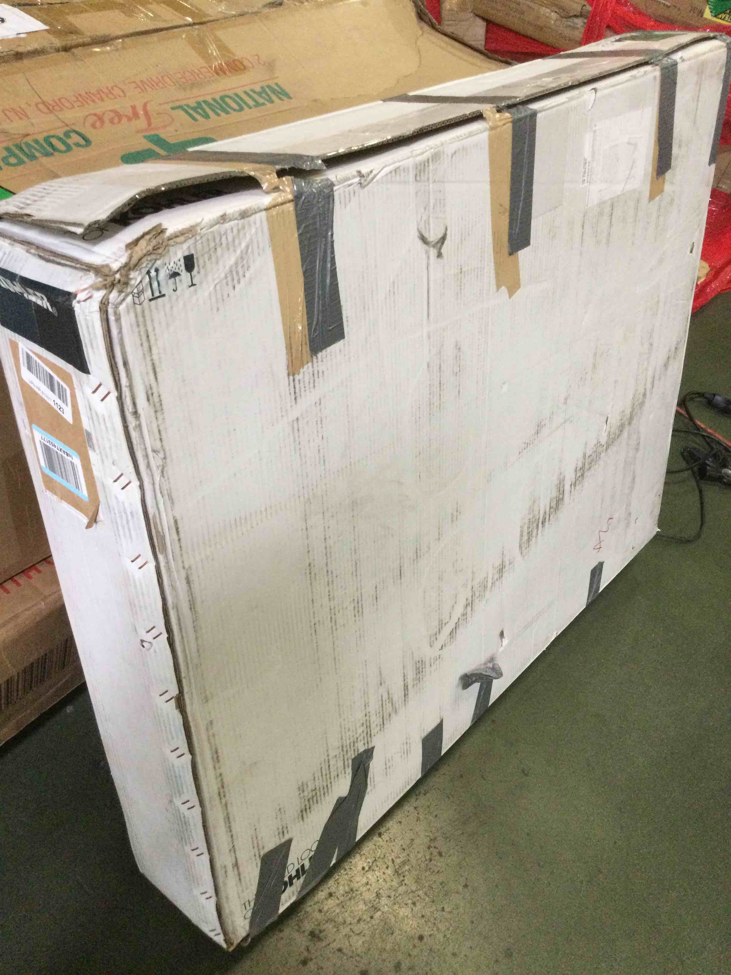 https://s3.amazonaws.com/lotting-images-prod/bidfta/ORG5304275_1694277758662.jpeg