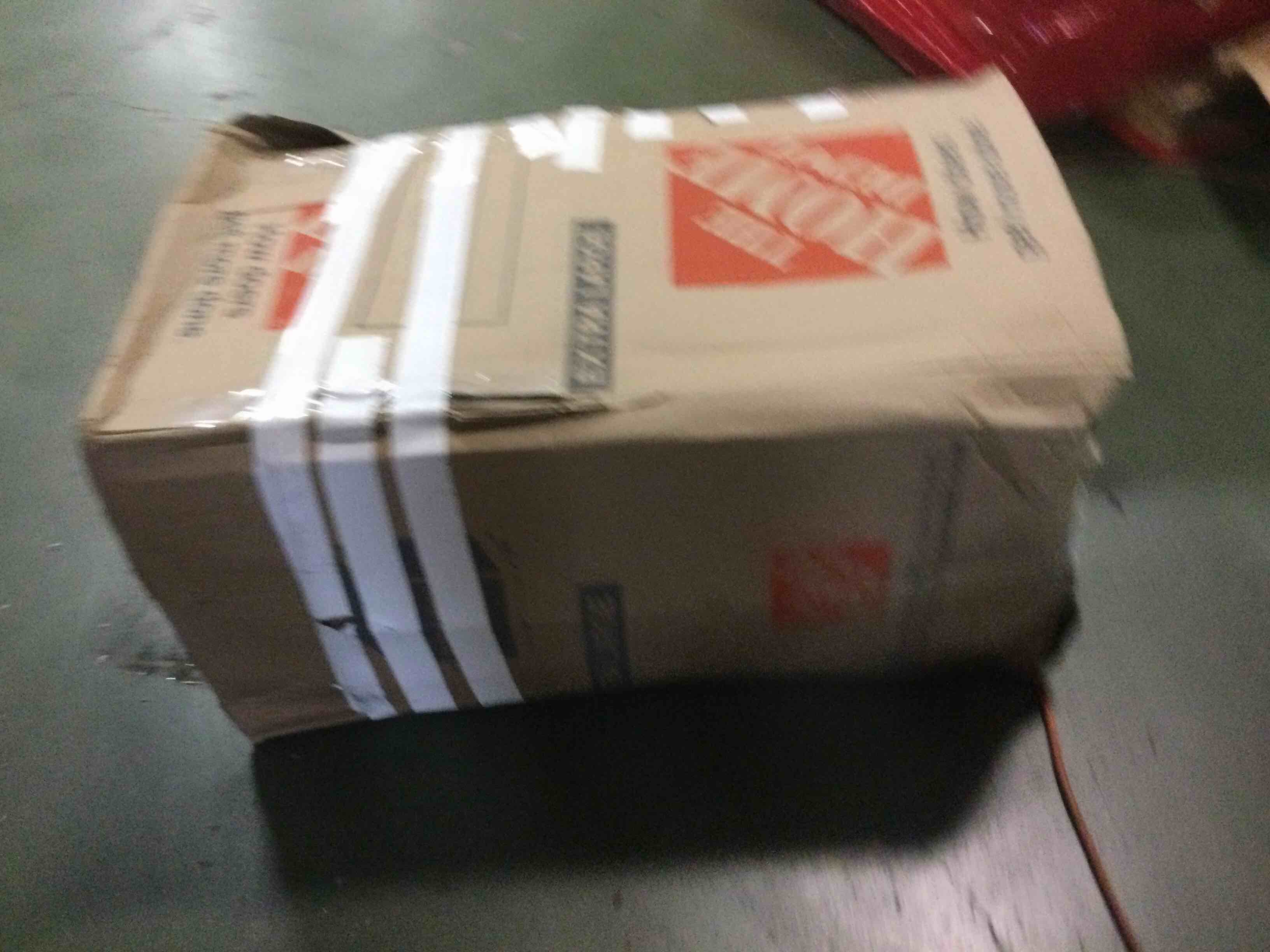 https://s3.amazonaws.com/lotting-images-prod/bidfta/ORG5304278_1694343895421.jpeg
