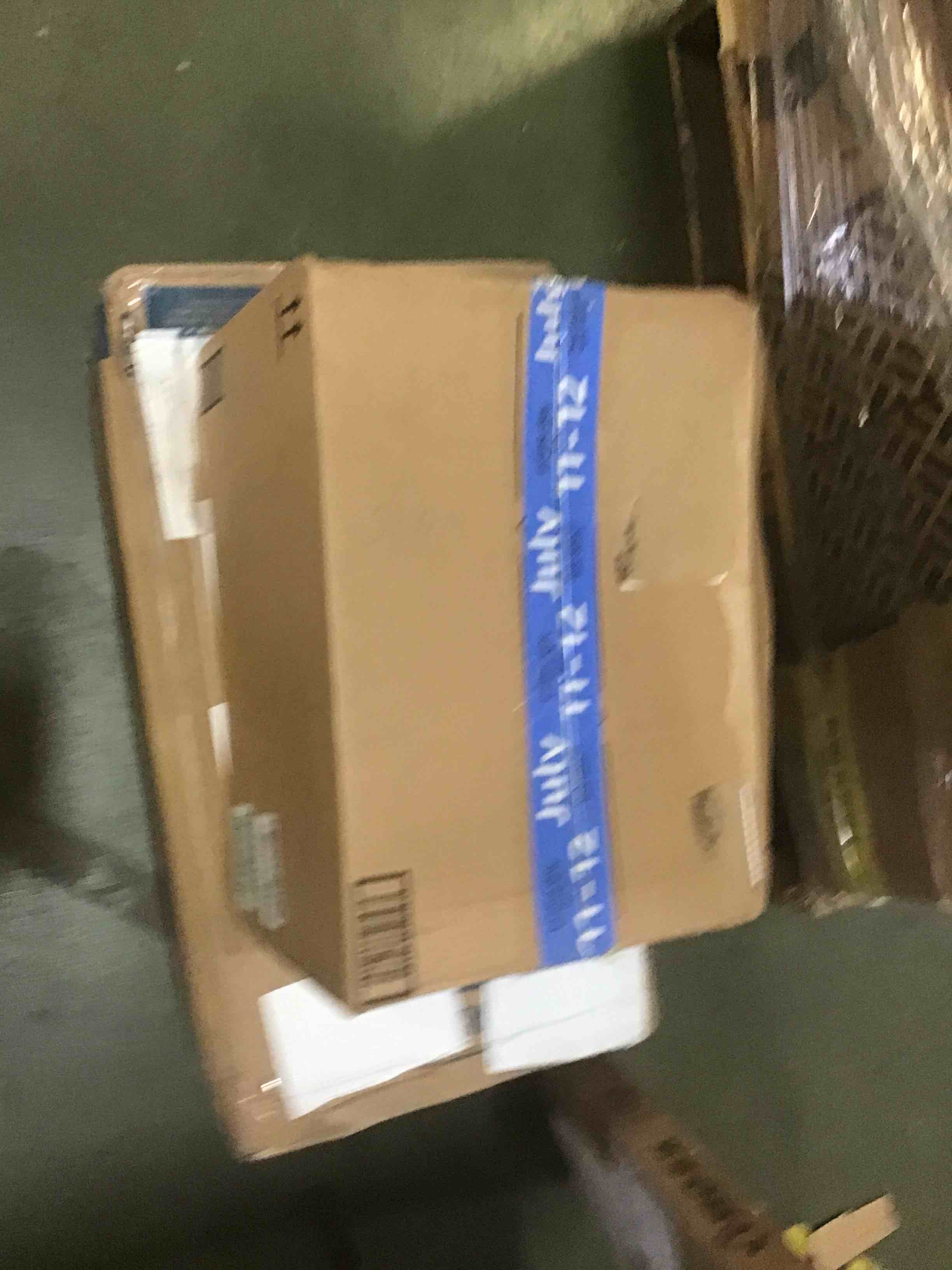 https://s3.amazonaws.com/lotting-images-prod/bidfta/ORG5306805_1690904319548.jpeg