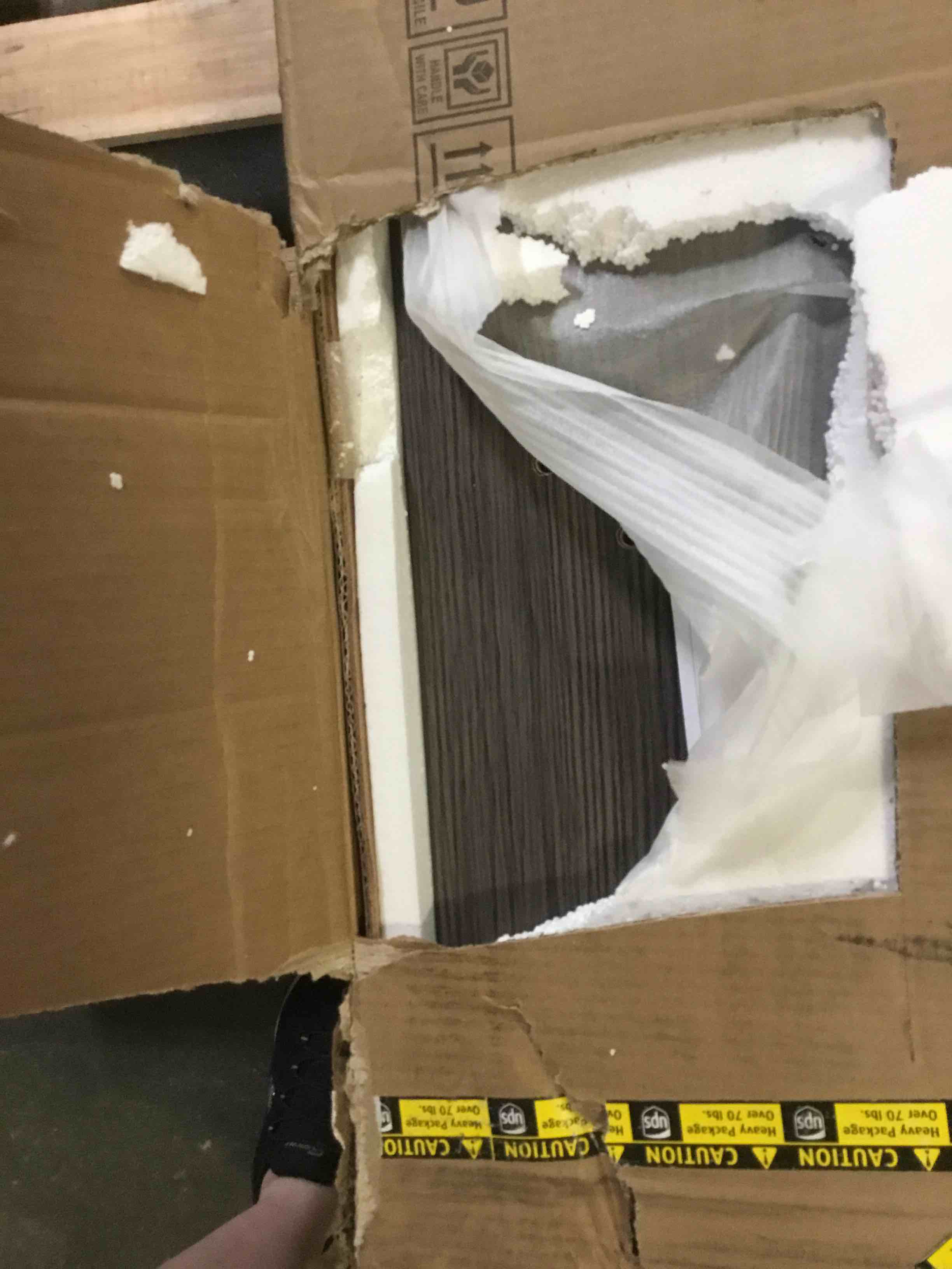 https://s3.amazonaws.com/lotting-images-prod/bidfta/ORG5308107_1690391715172.jpeg
