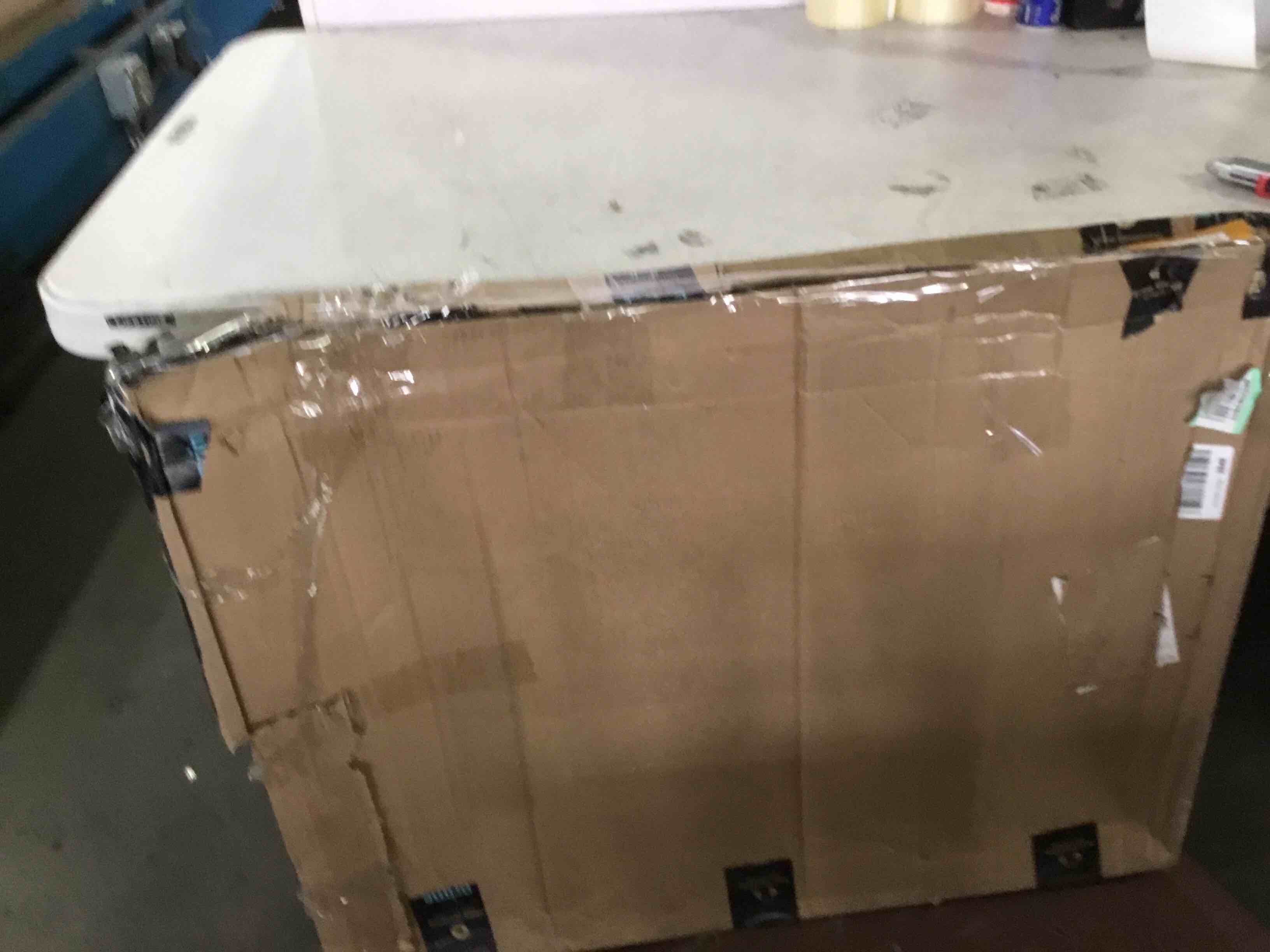 https://s3.amazonaws.com/lotting-images-prod/bidfta/ORG5308796_1690980192592.jpeg