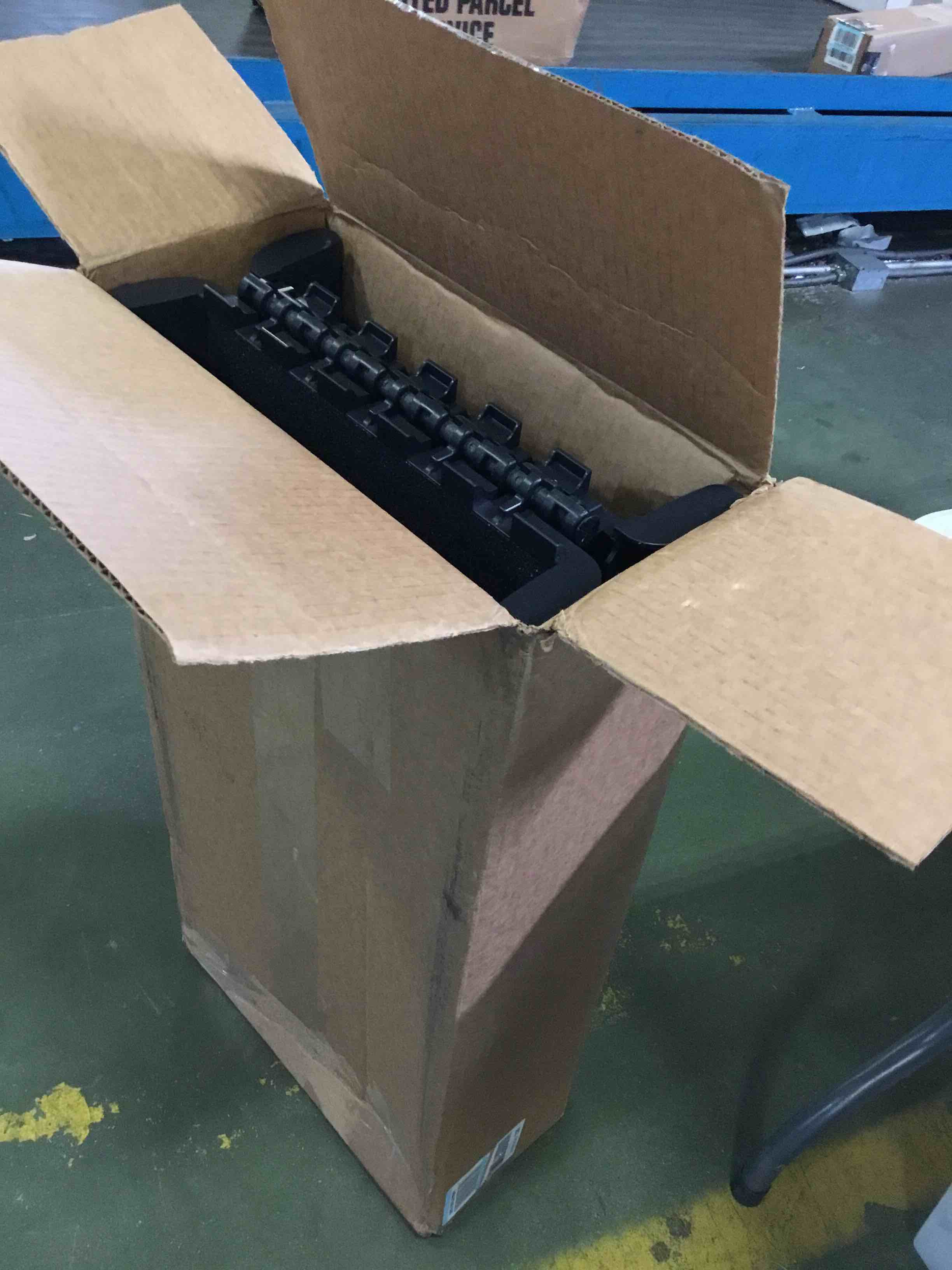 https://s3.amazonaws.com/lotting-images-prod/bidfta/ORG5311745_1690816734577.jpeg