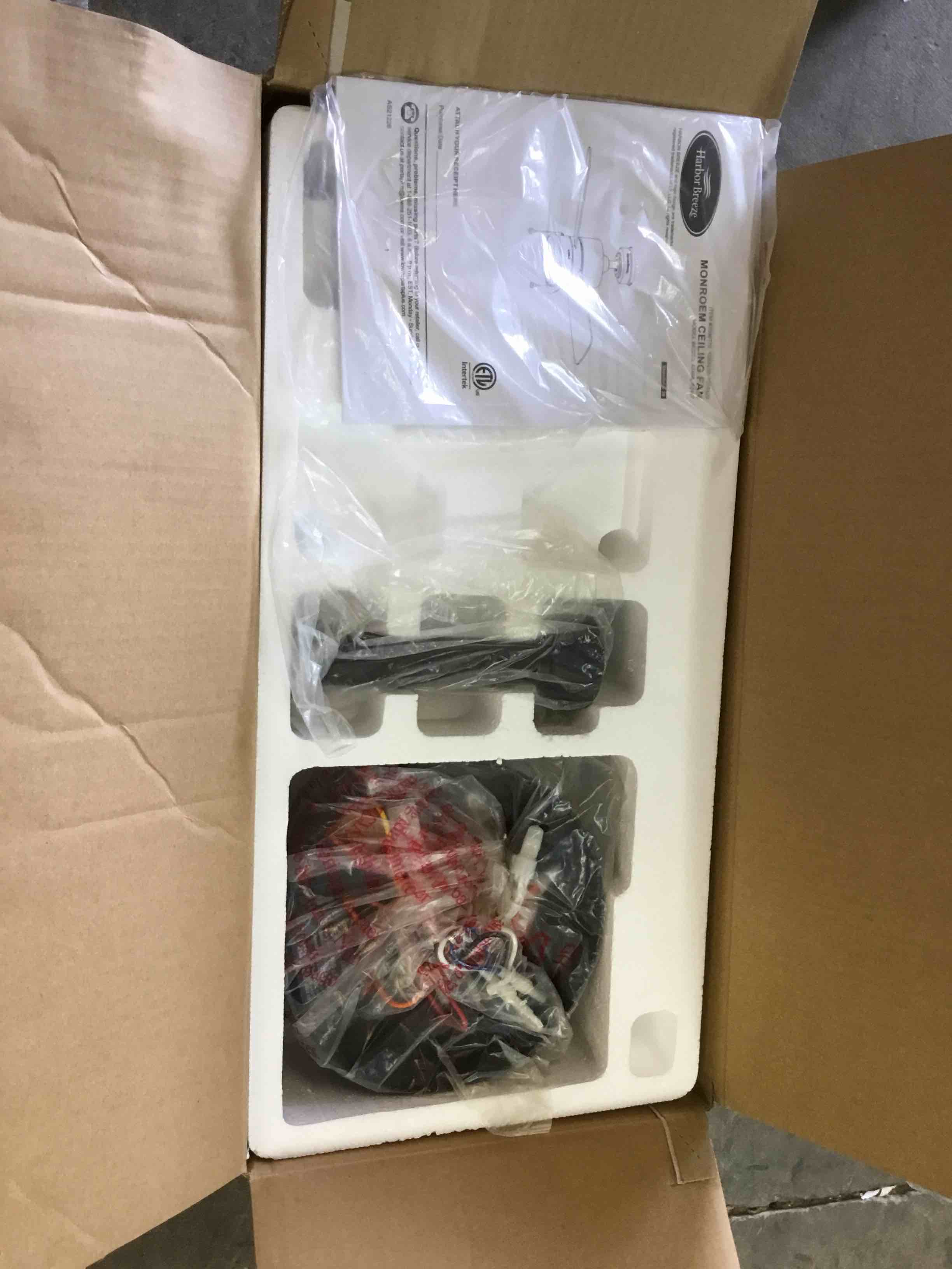 https://s3.amazonaws.com/lotting-images-prod/bidfta/ORG5315503_1692820672576.jpeg