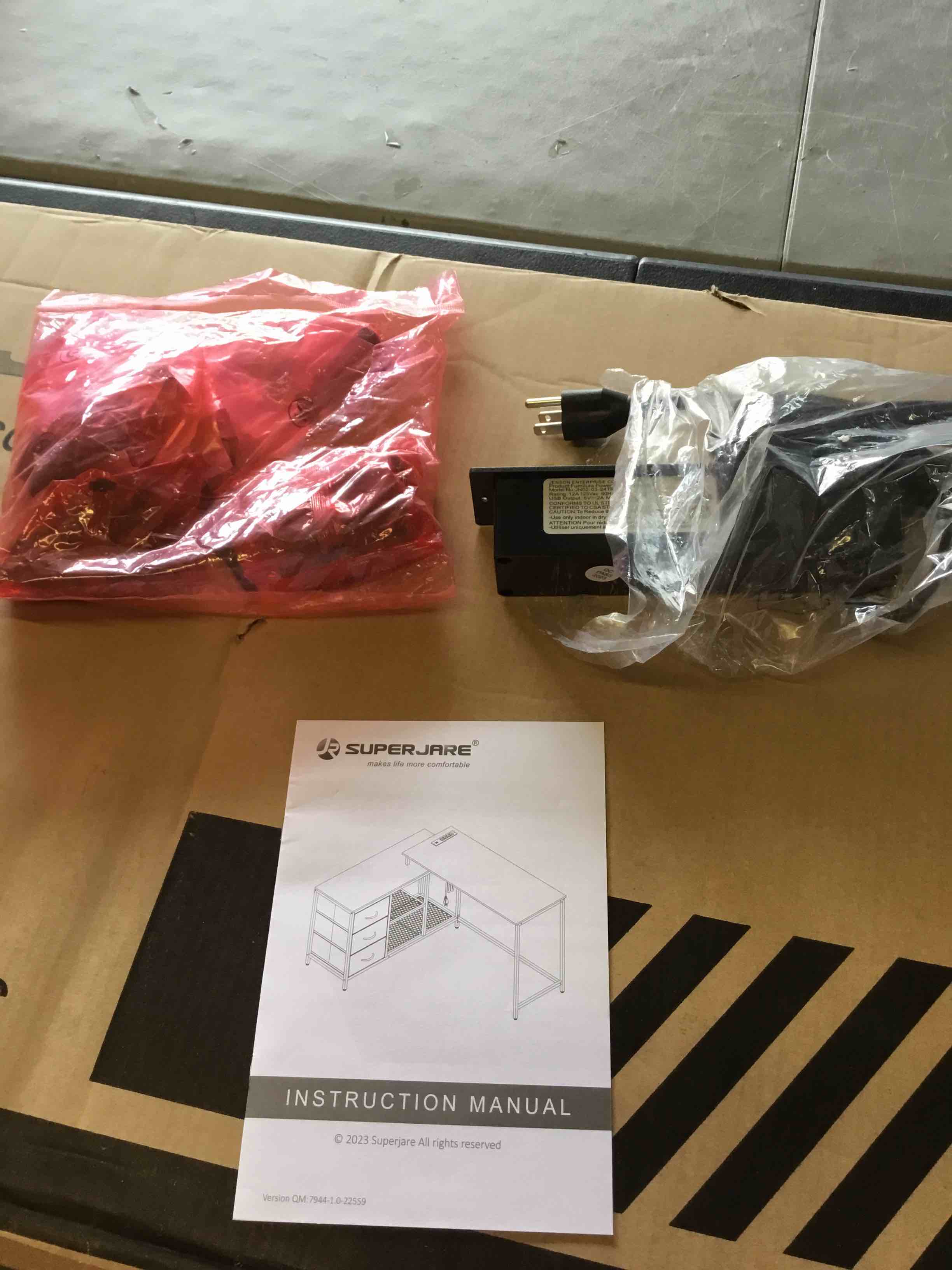 https://s3.amazonaws.com/lotting-images-prod/bidfta/ORG5315609_1694008969230.jpeg