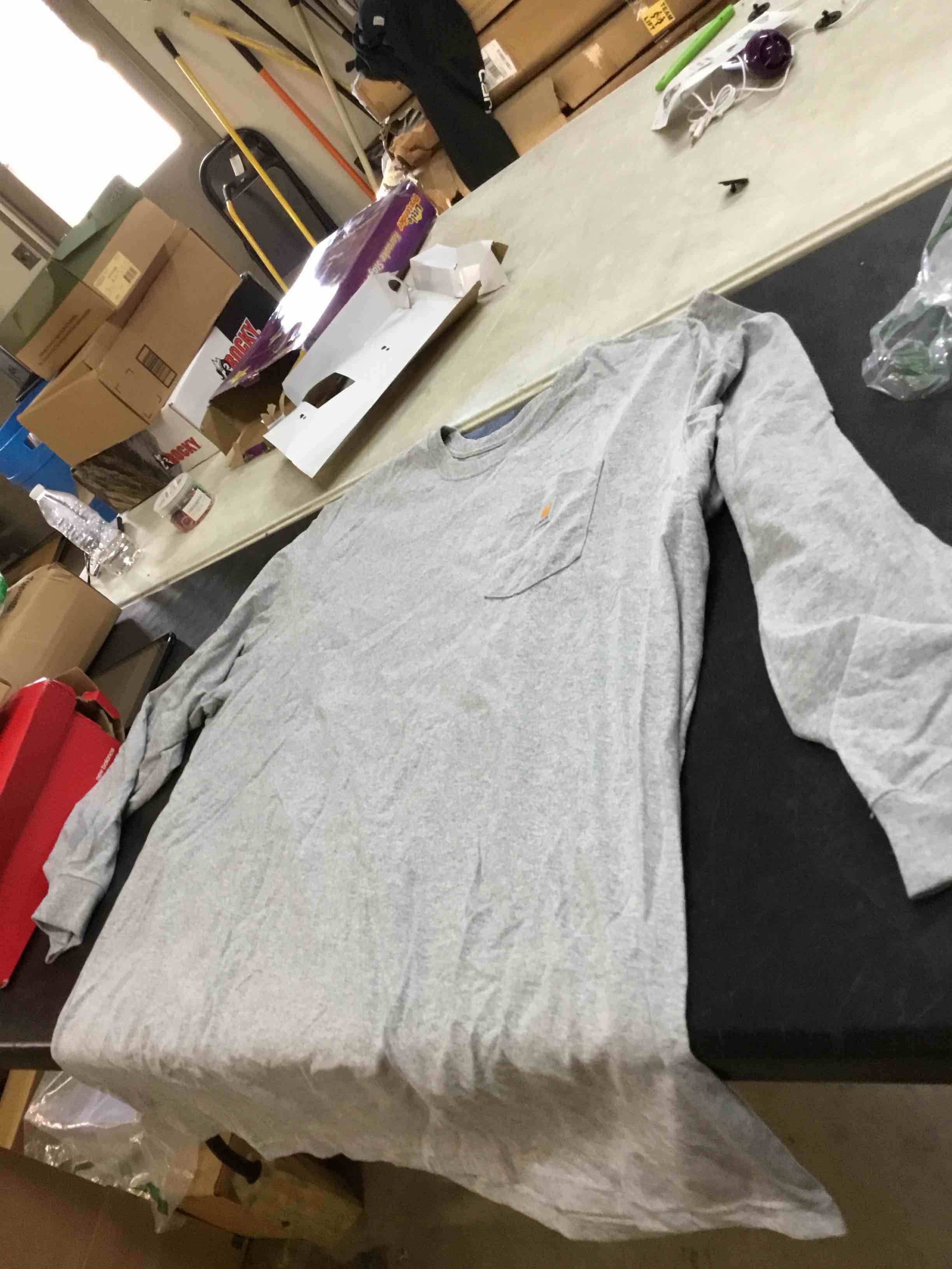 https://s3.amazonaws.com/lotting-images-prod/bidfta/ORG5317179_1699973141624.jpeg