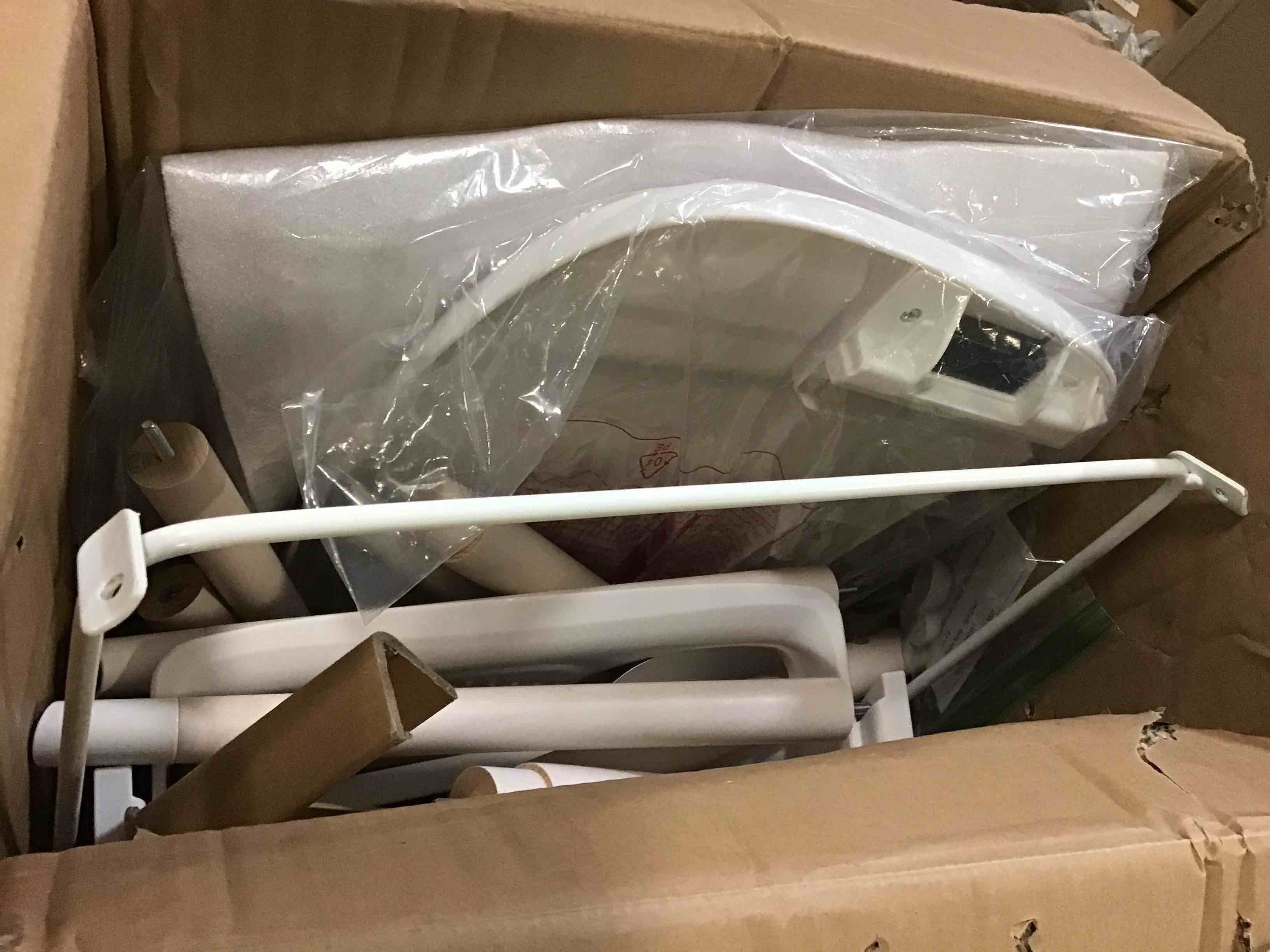 https://s3.amazonaws.com/lotting-images-prod/bidfta/ORG5319224_1690199450822.jpeg