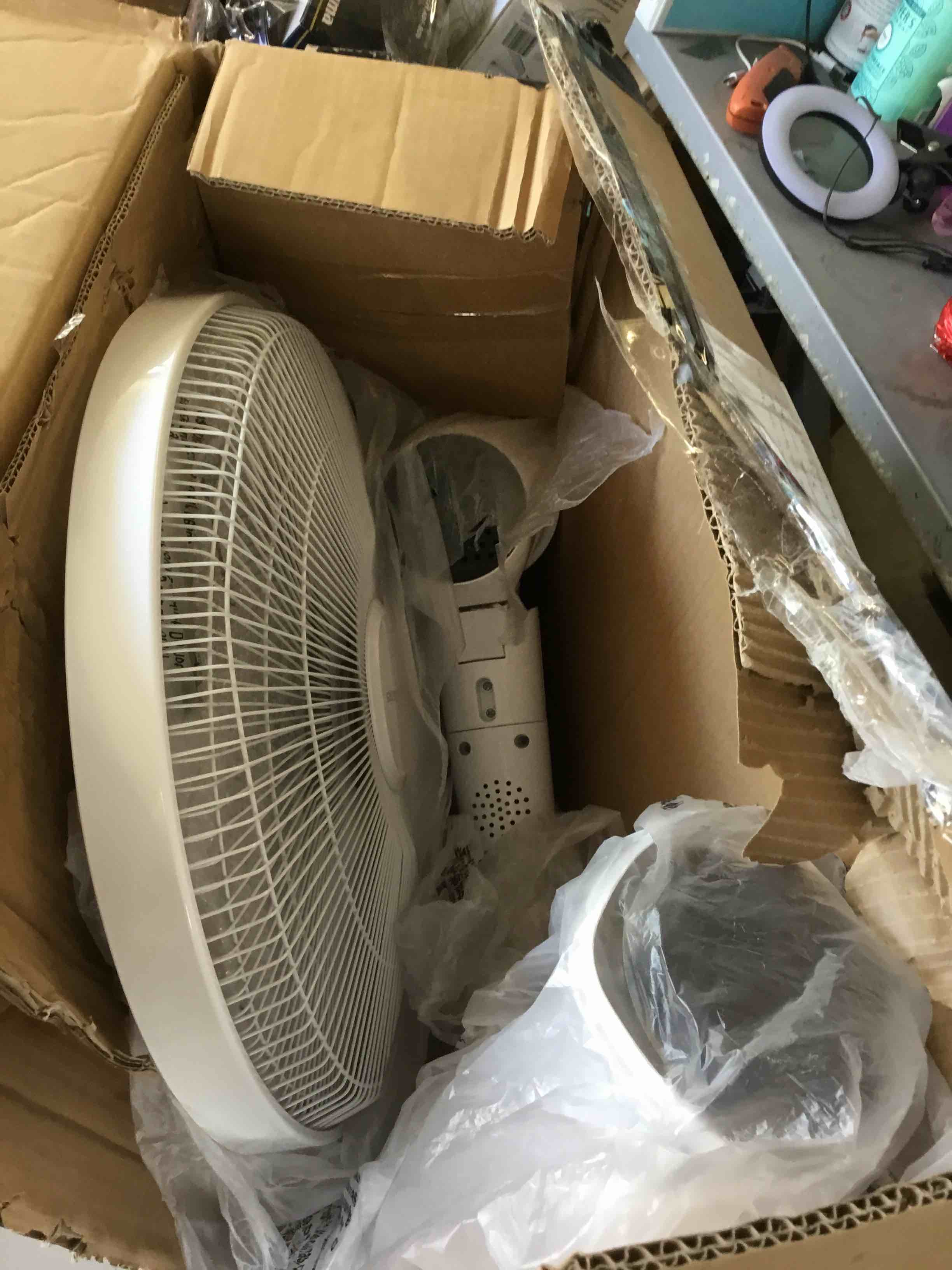 https://s3.amazonaws.com/lotting-images-prod/bidfta/ORG5330224_1691762962089.jpeg