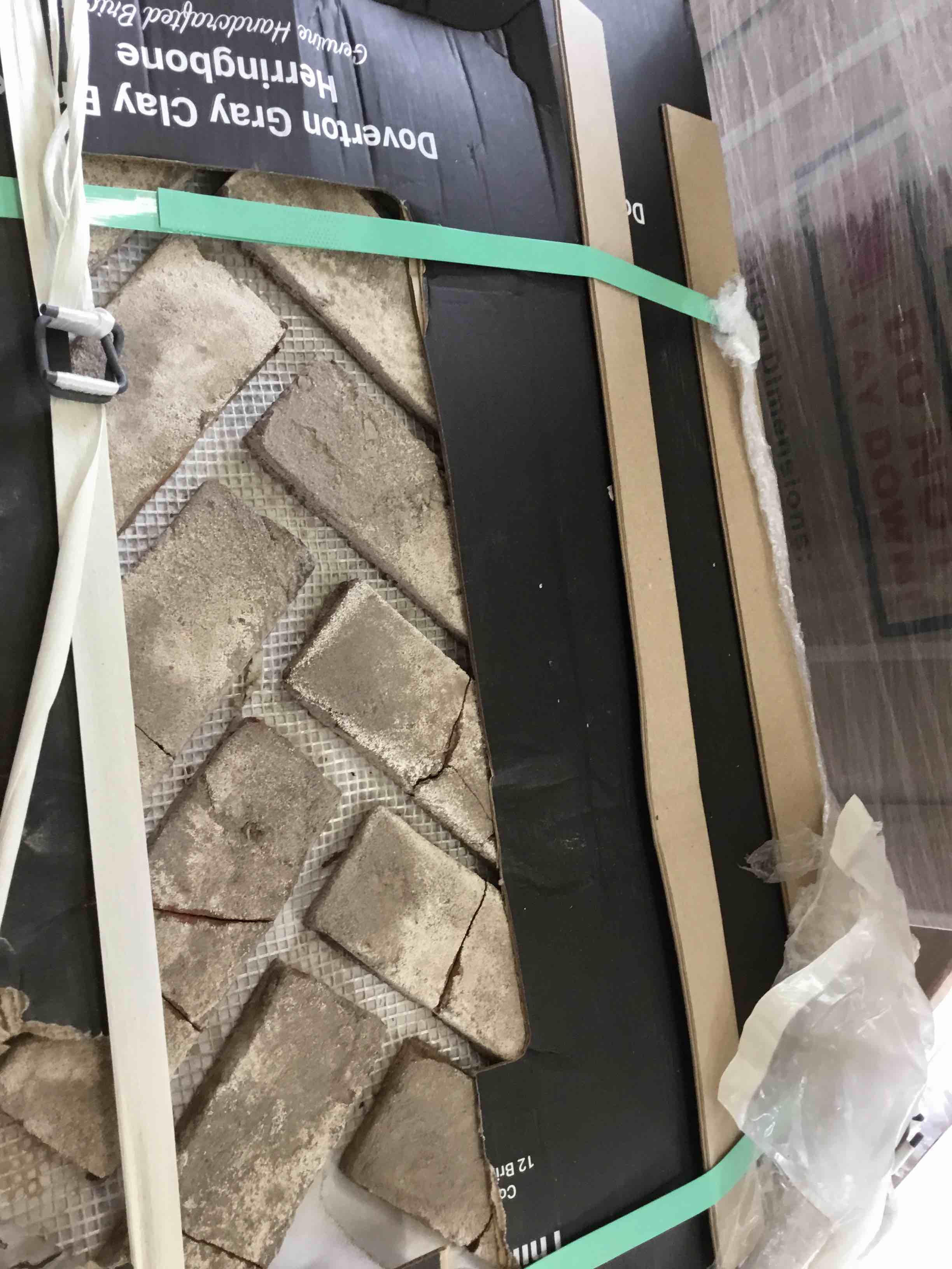https://s3.amazonaws.com/lotting-images-prod/bidfta/ORG5330365_1692299814667.jpeg