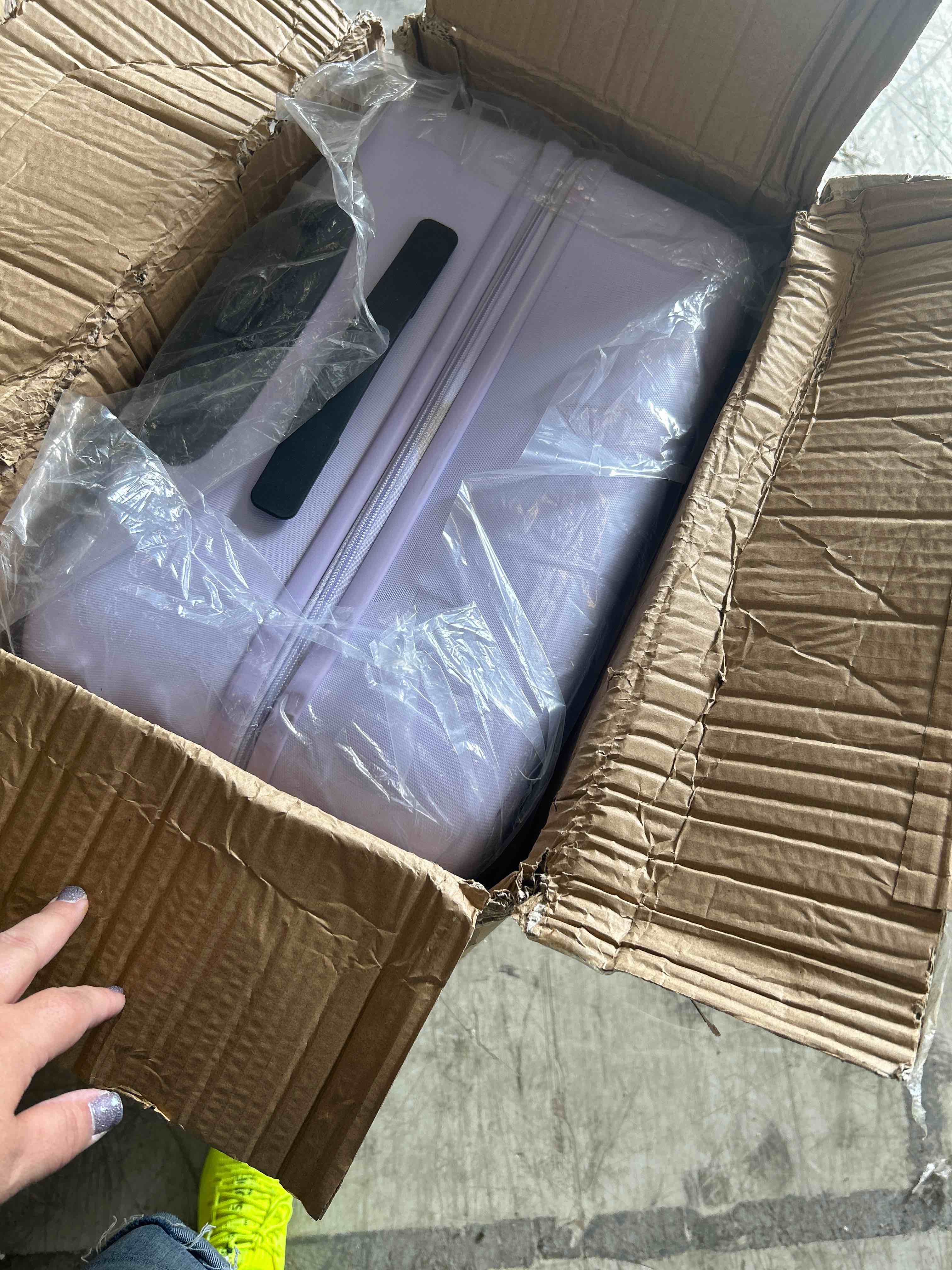 https://s3.amazonaws.com/lotting-images-prod/bidfta/ORG5330691_1694465093869.jpeg