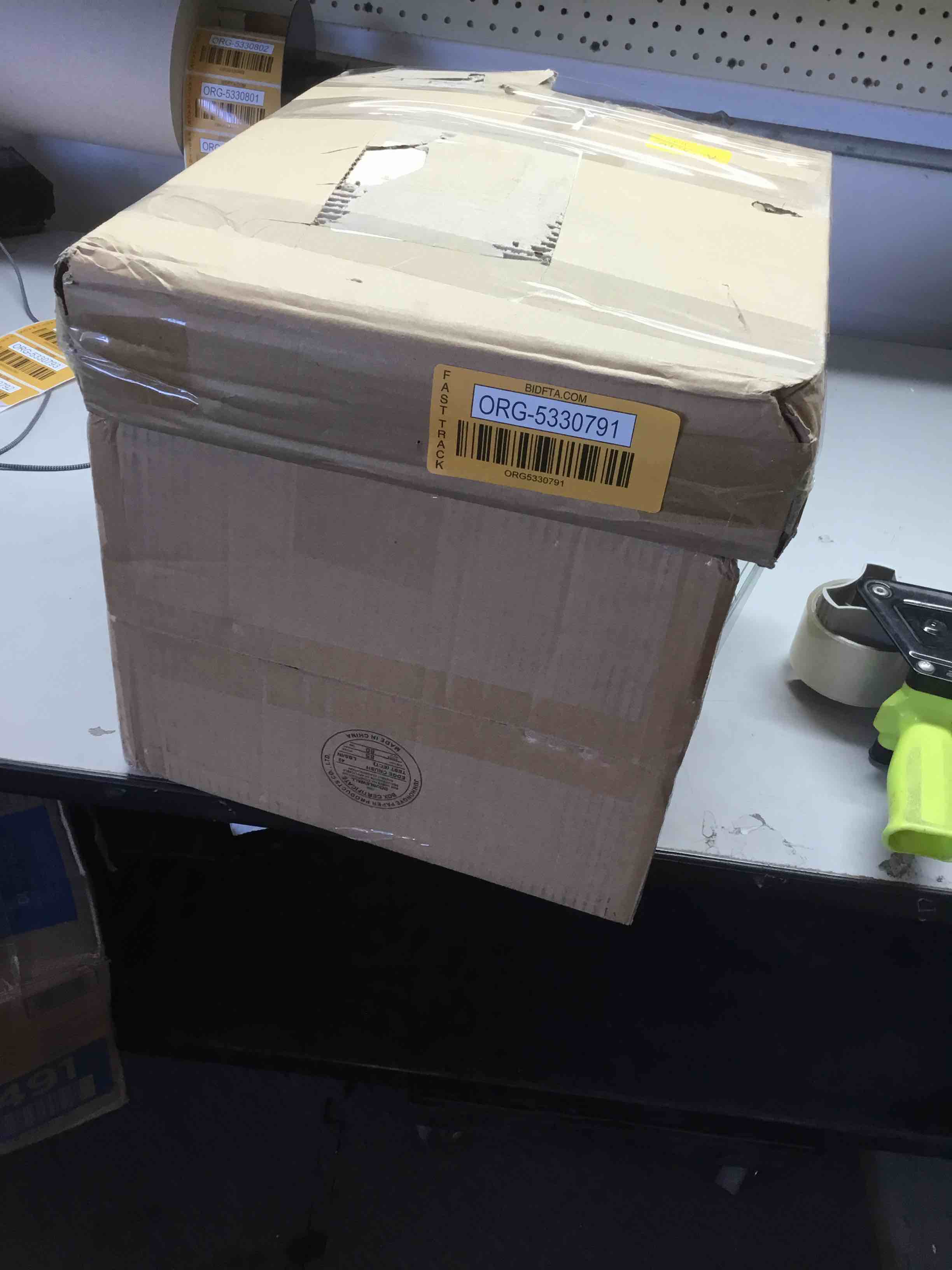 https://s3.amazonaws.com/lotting-images-prod/bidfta/ORG5330791_1695130438462.jpeg