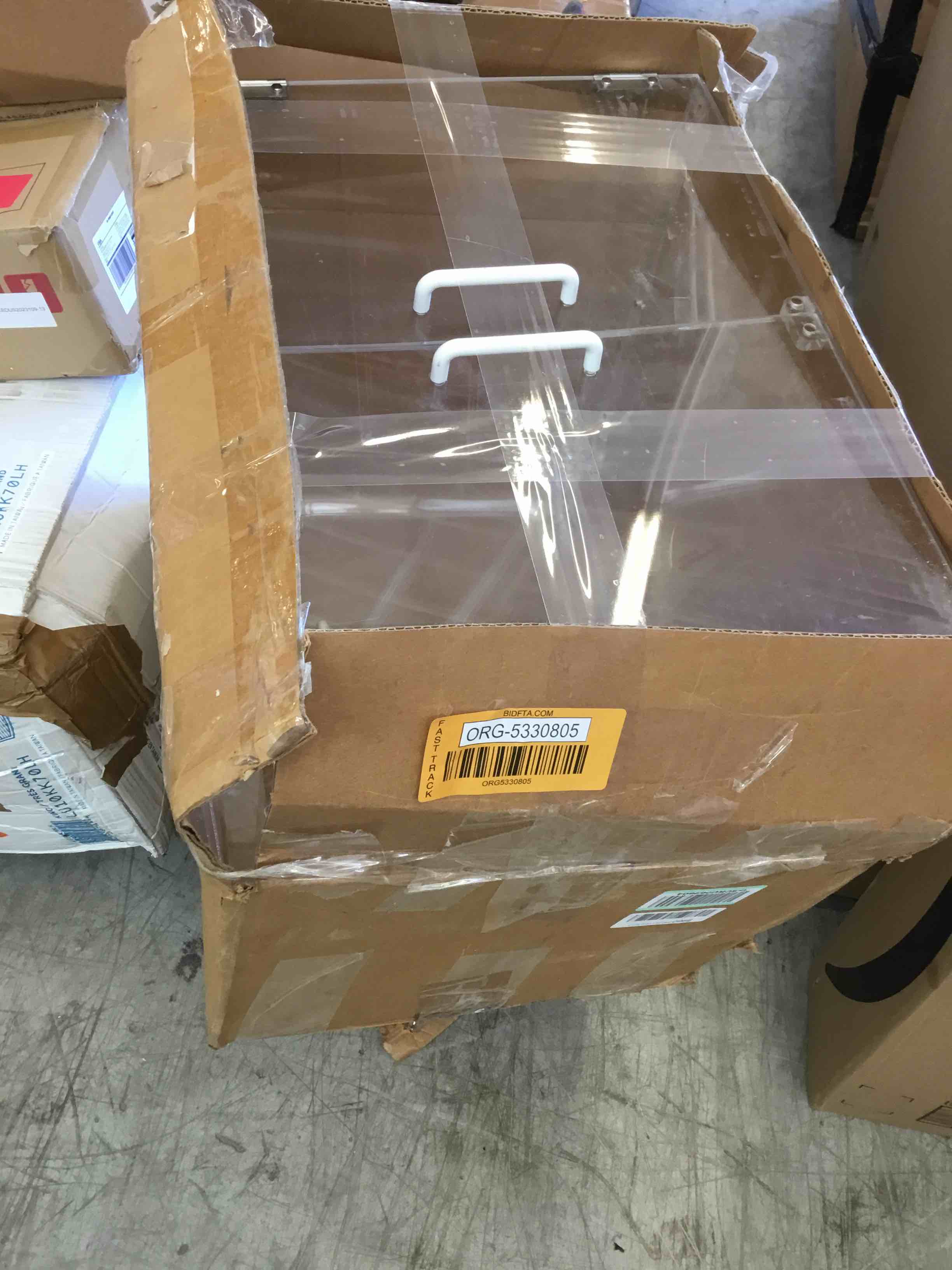 https://s3.amazonaws.com/lotting-images-prod/bidfta/ORG5330805_1695137551038.jpeg