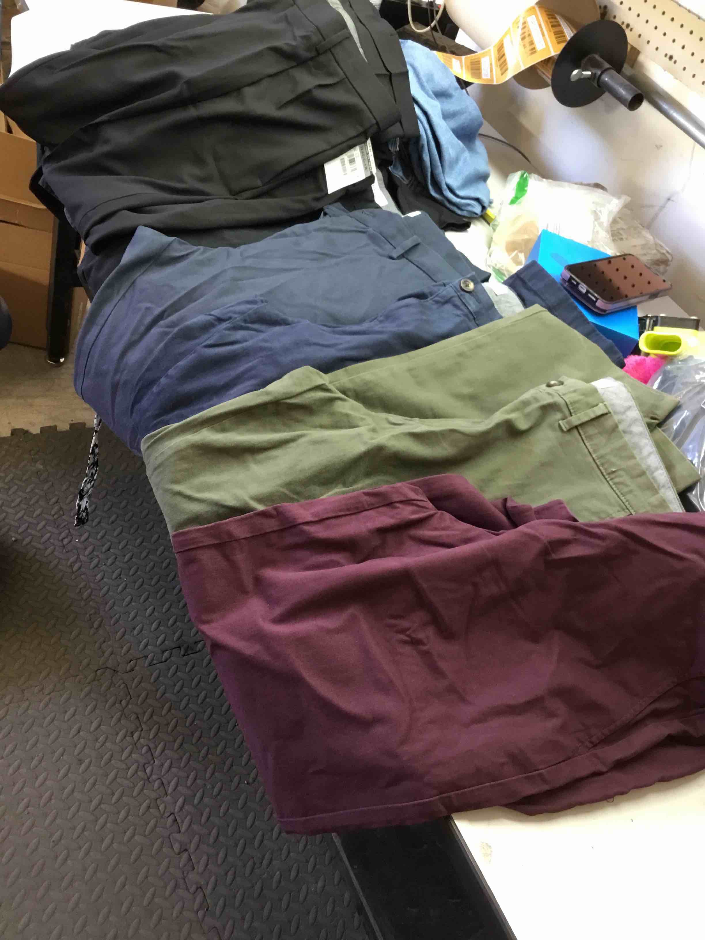 https://s3.amazonaws.com/lotting-images-prod/bidfta/ORG5331345_1696959540724.jpeg