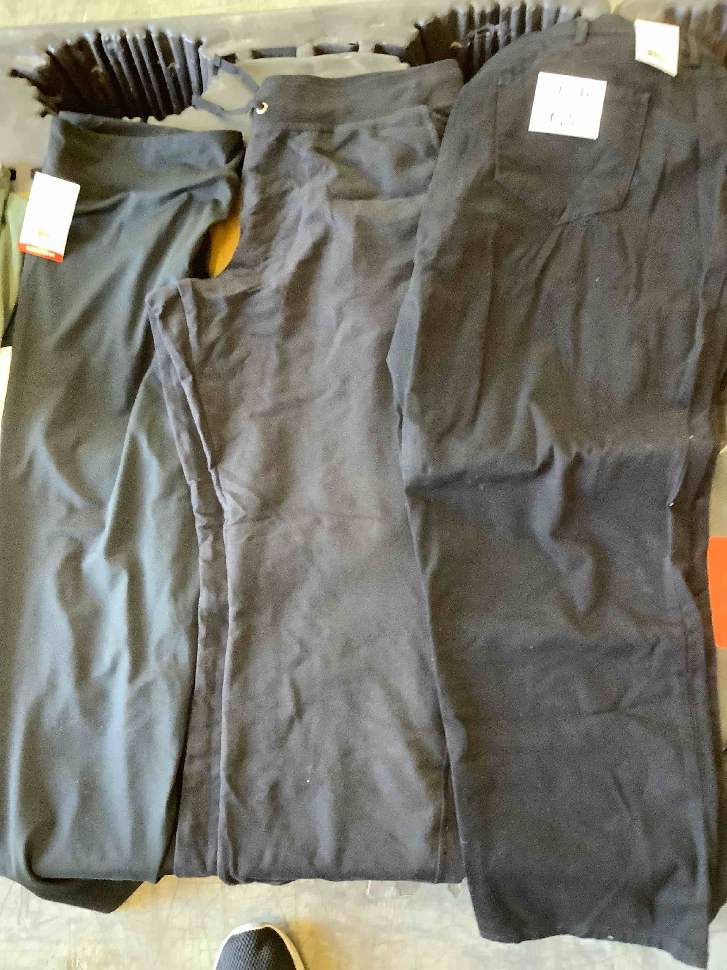 https://s3.amazonaws.com/lotting-images-prod/bidfta/ORG5331483_1697208094429.jpeg
