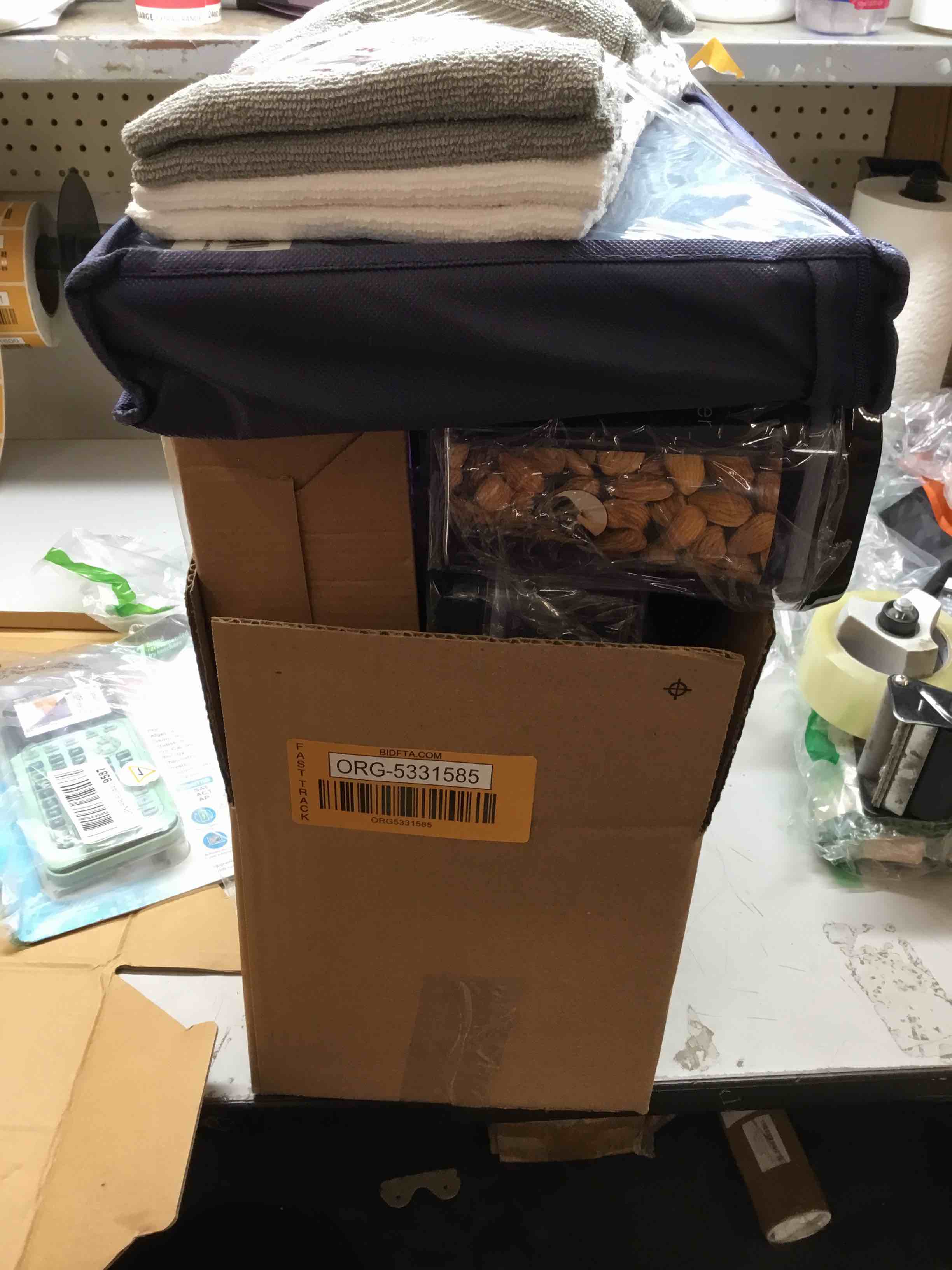https://s3.amazonaws.com/lotting-images-prod/bidfta/ORG5331585_1697553928226.jpeg