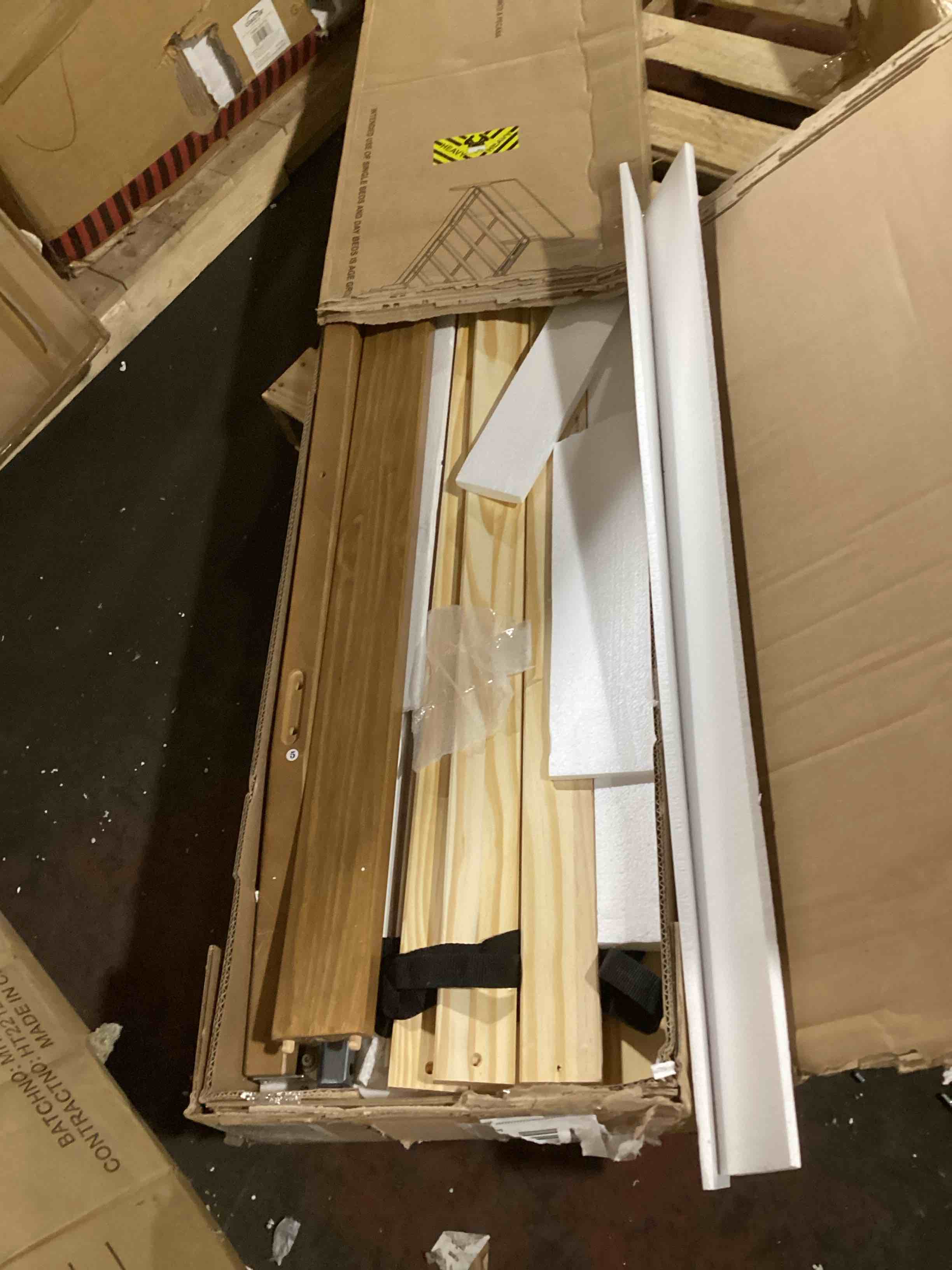 https://s3.amazonaws.com/lotting-images-prod/bidfta/ORG5337032_1712253444755.jpeg