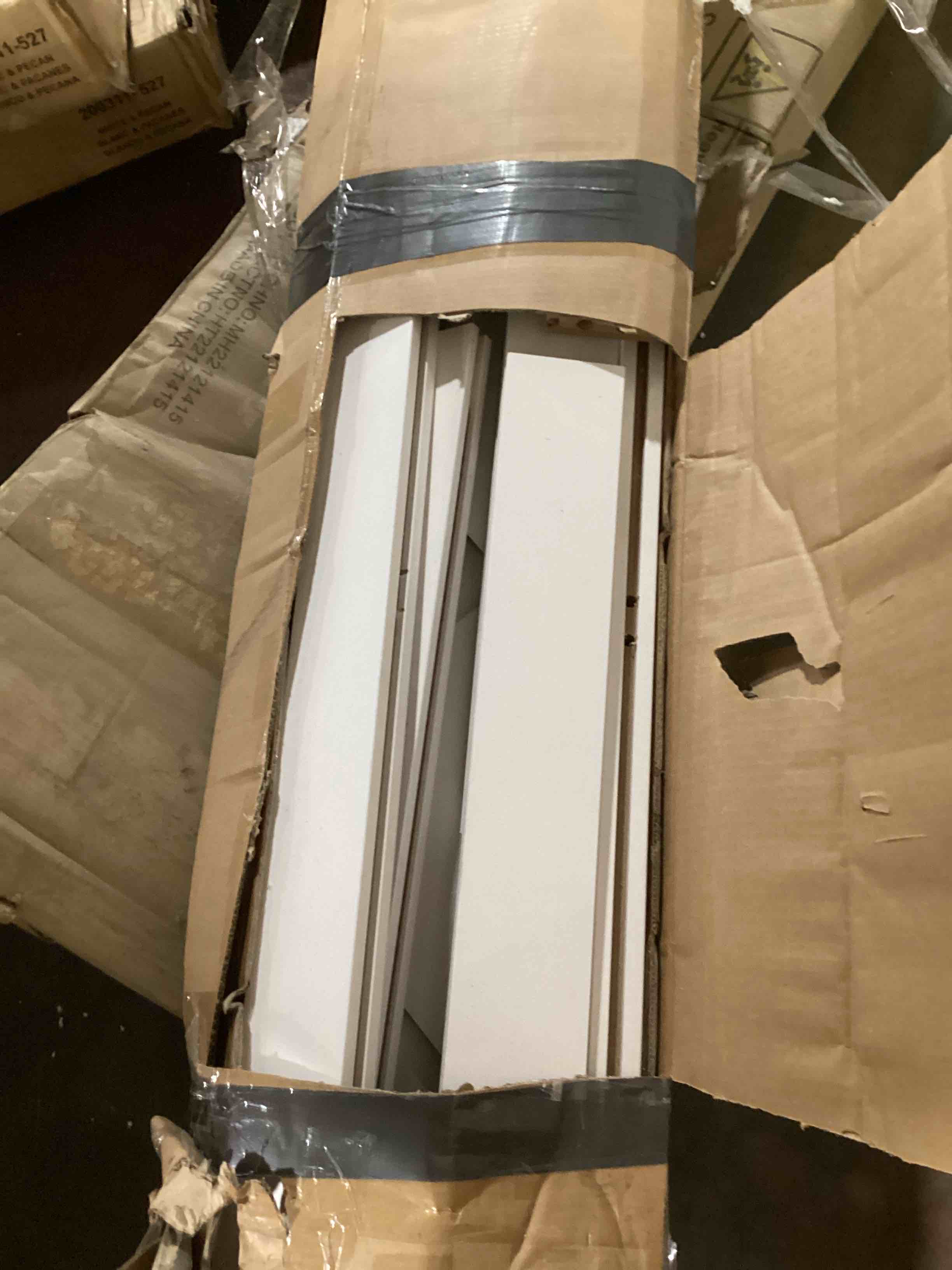 https://s3.amazonaws.com/lotting-images-prod/bidfta/ORG5337033_1712254066151.jpeg