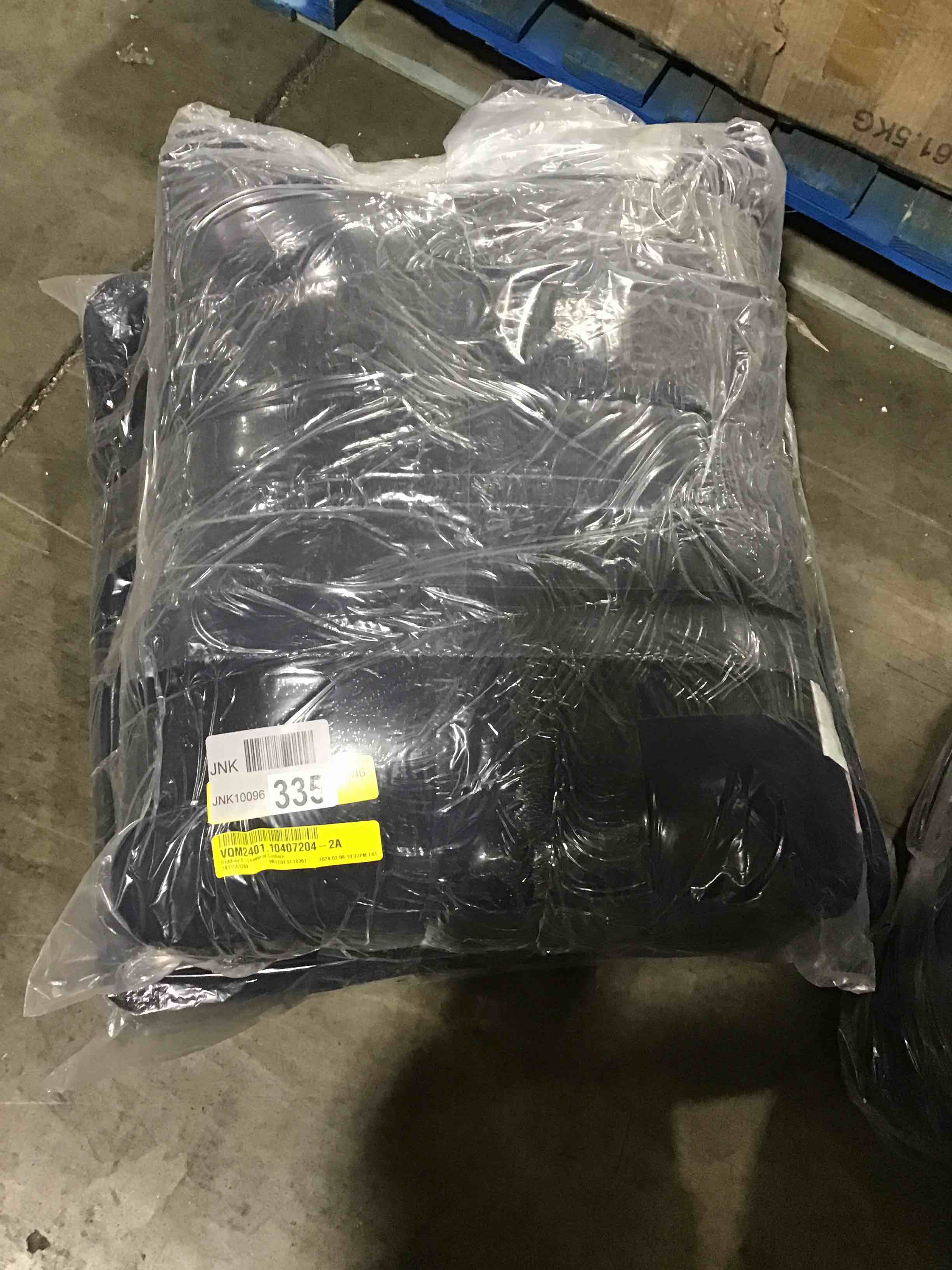 https://s3.amazonaws.com/lotting-images-prod/bidfta/ORG5340573_1710766141214.jpeg
