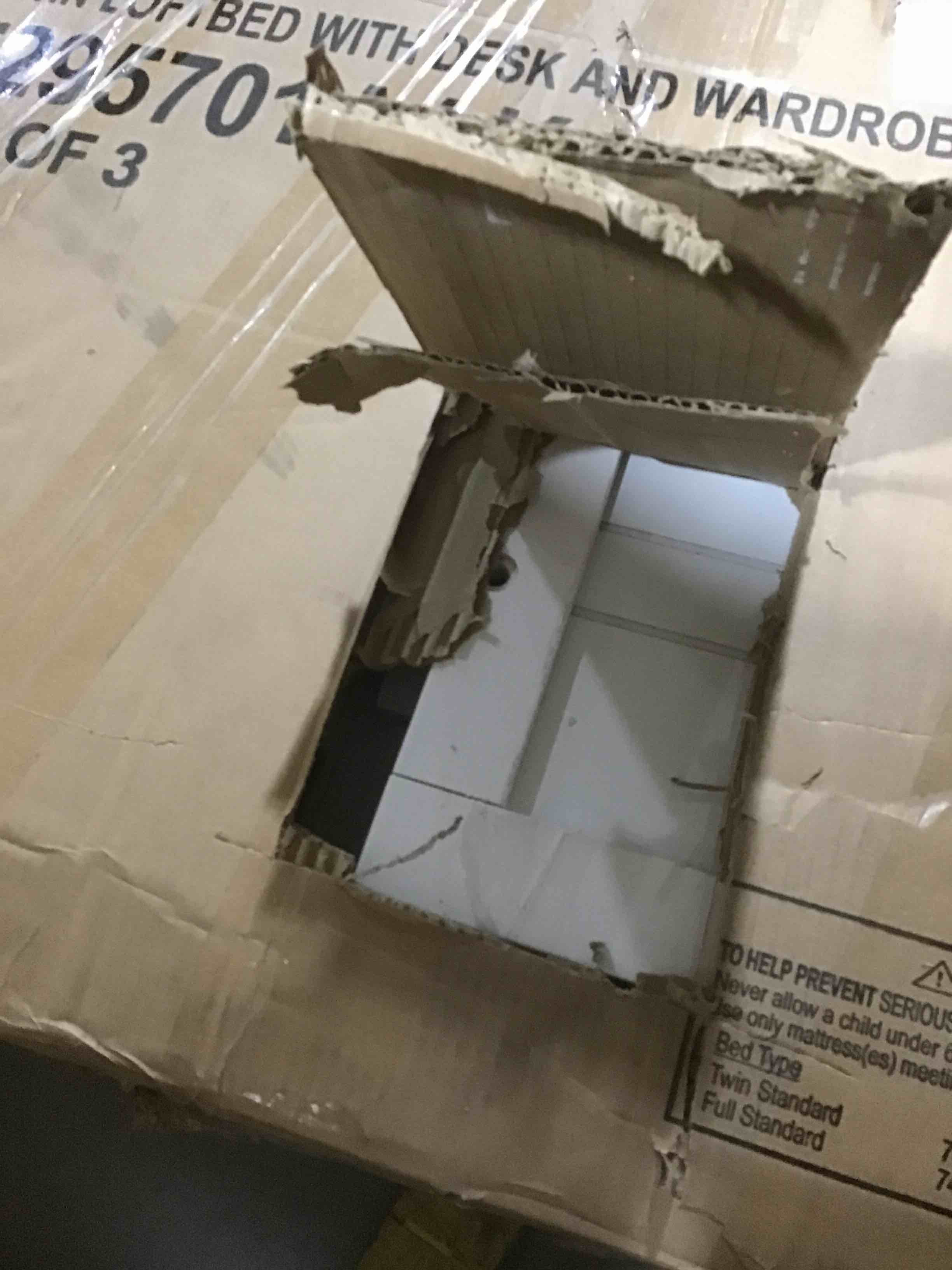 https://s3.amazonaws.com/lotting-images-prod/bidfta/ORG5341469_1711644510213.jpeg