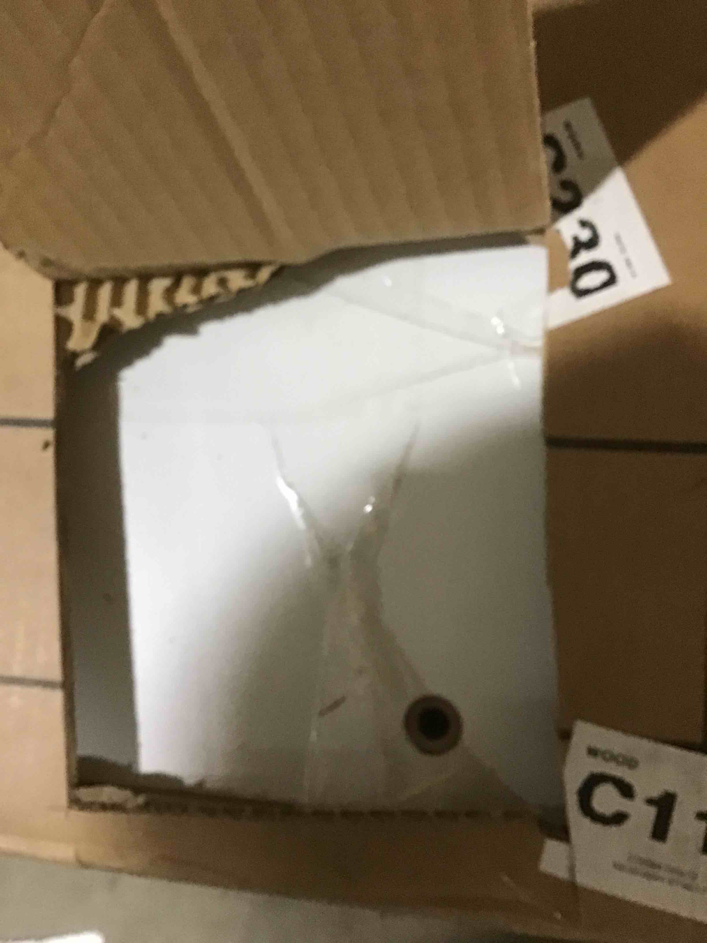 https://s3.amazonaws.com/lotting-images-prod/bidfta/ORG5341476_1711650898619.jpeg