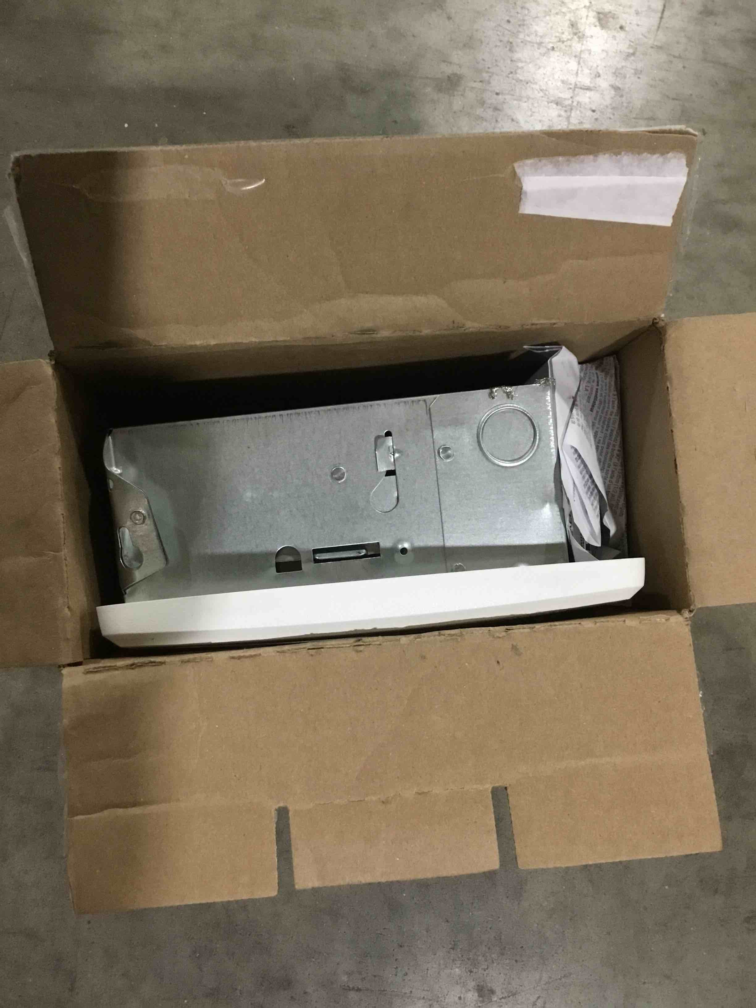 https://s3.amazonaws.com/lotting-images-prod/bidfta/ORG5344551_1715618341220.jpeg