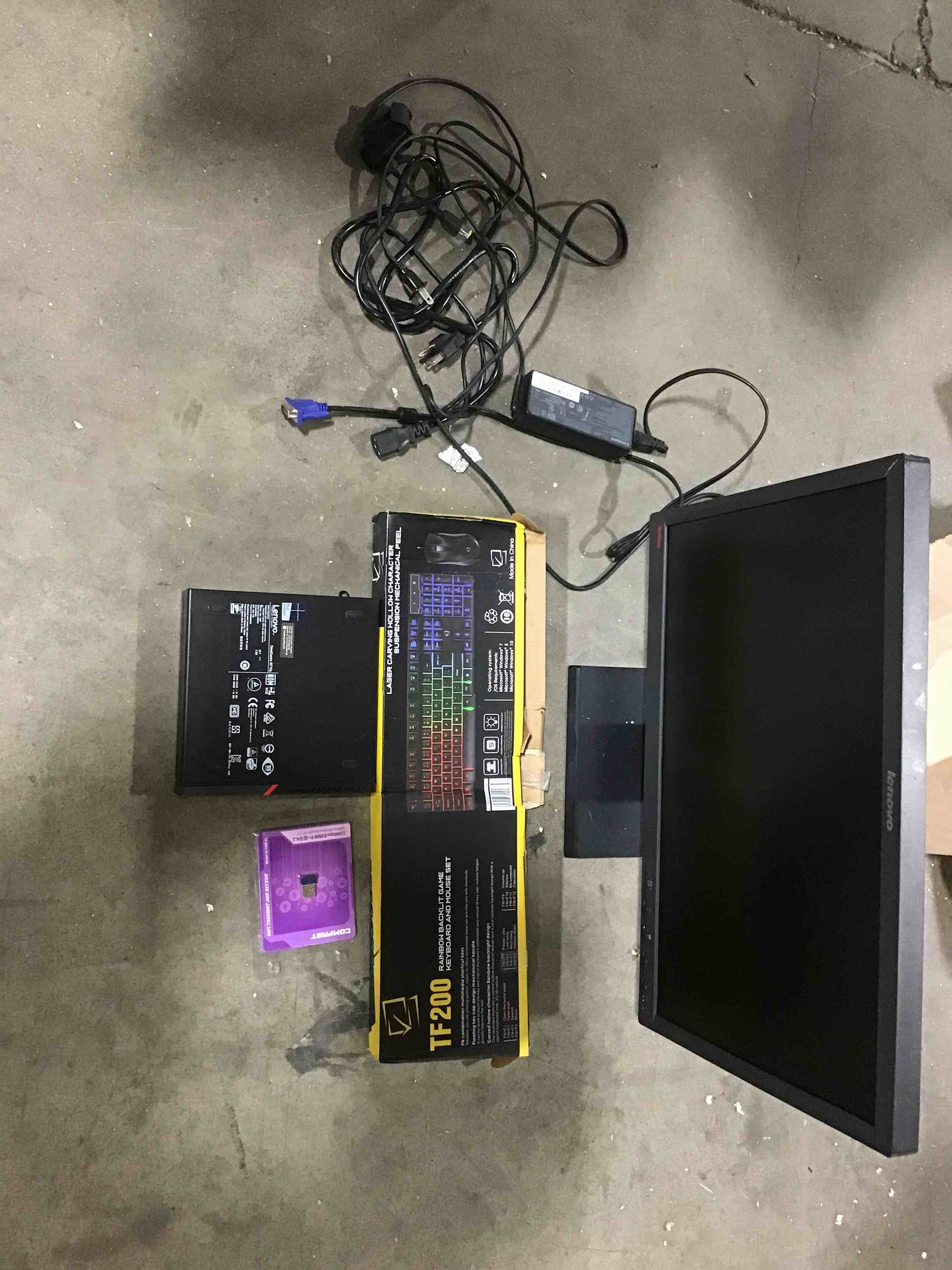 Lenovo ThinkCentre M715q Desktop PC