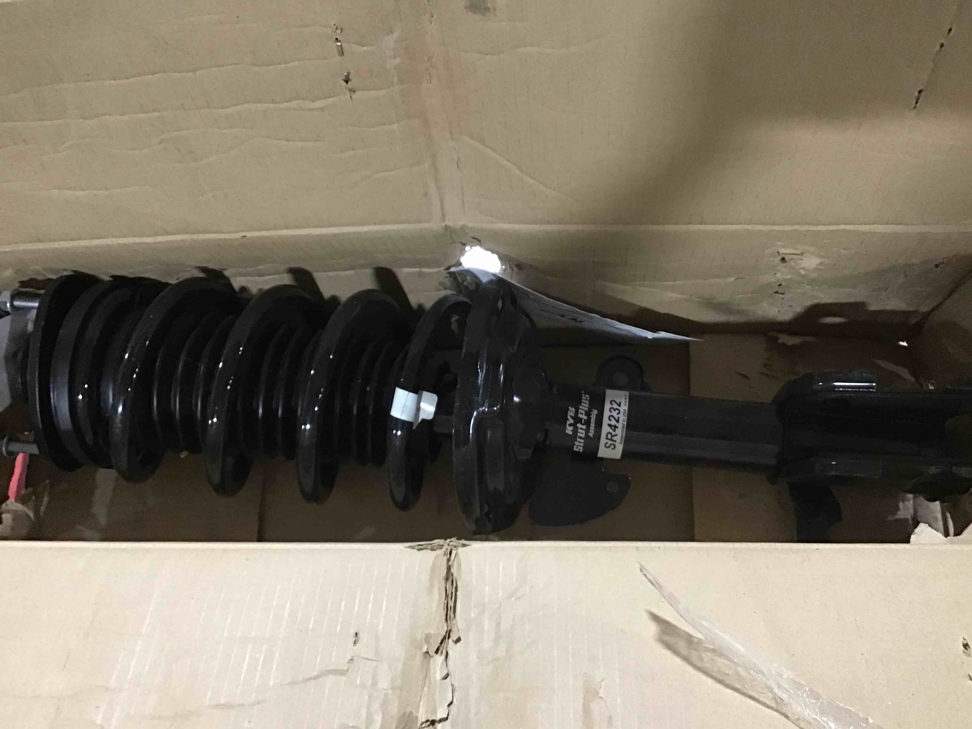 KYB SR4232 Strut-Plus Complete Corner Unit Assembly -Strut, Mount and Spring