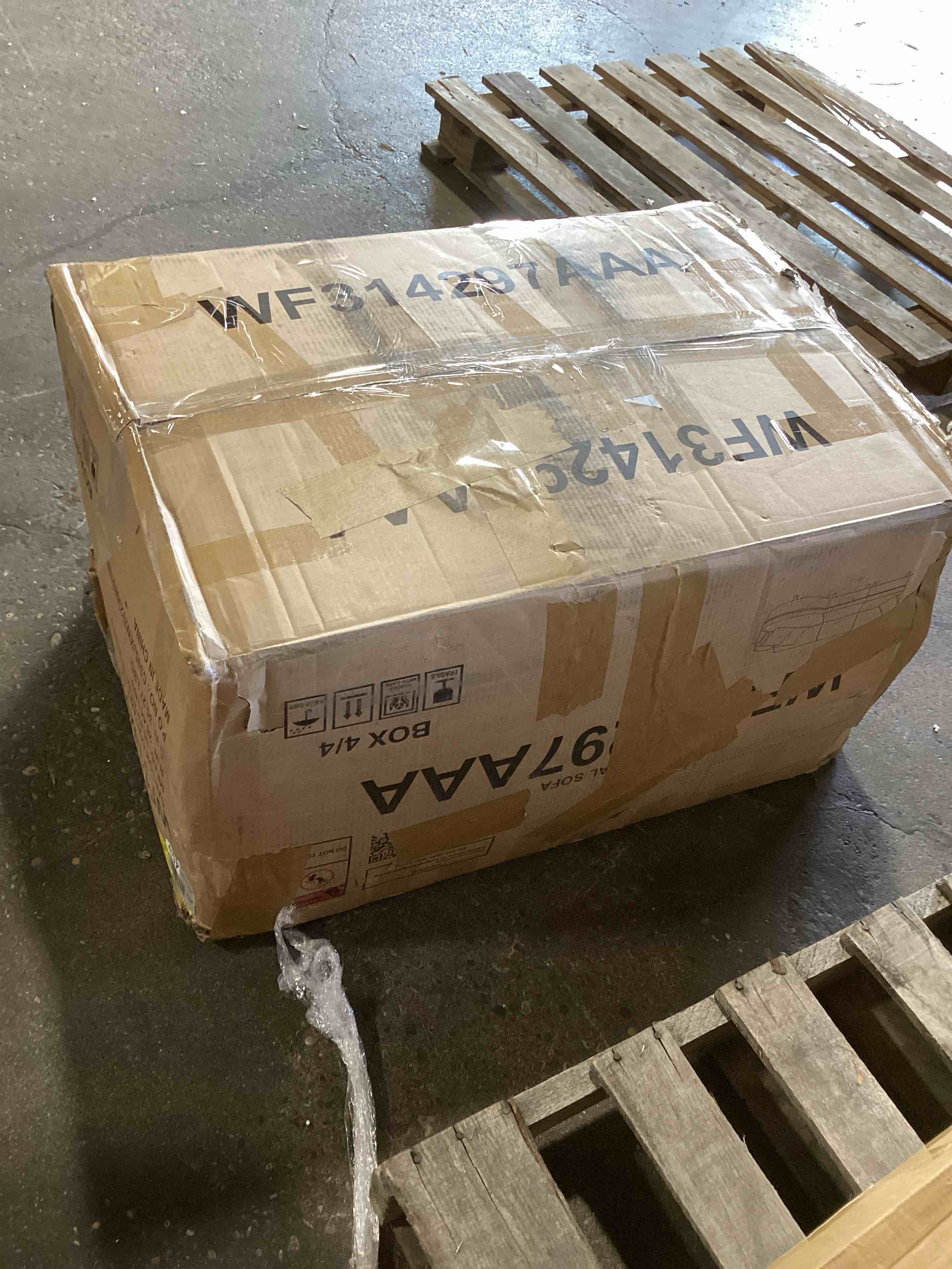 https://s3.amazonaws.com/lotting-images-prod/bidfta/ORG5347136_1710445122374.jpeg