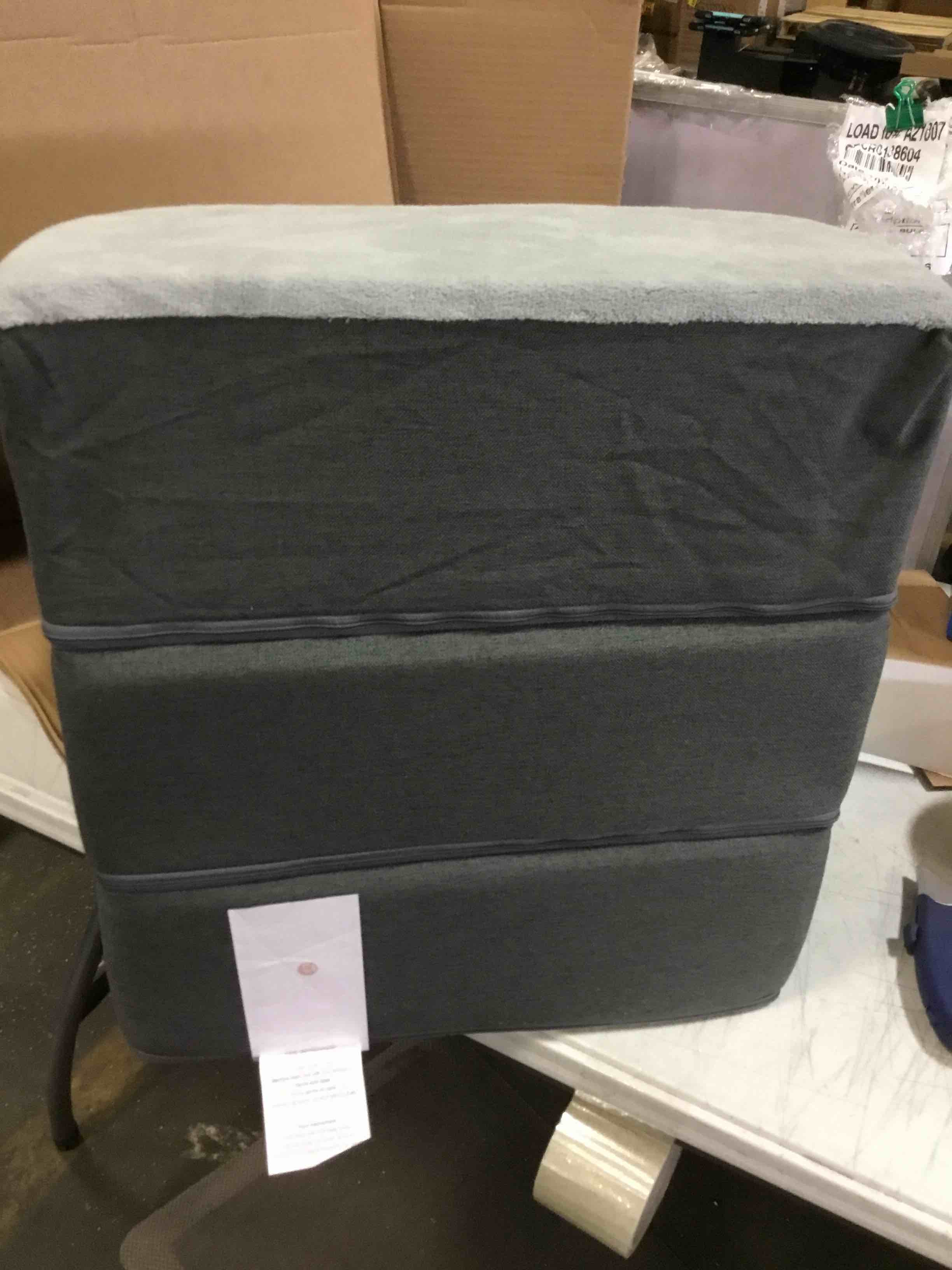 https://s3.amazonaws.com/lotting-images-prod/bidfta/ORG5348295_1694363080212.jpeg