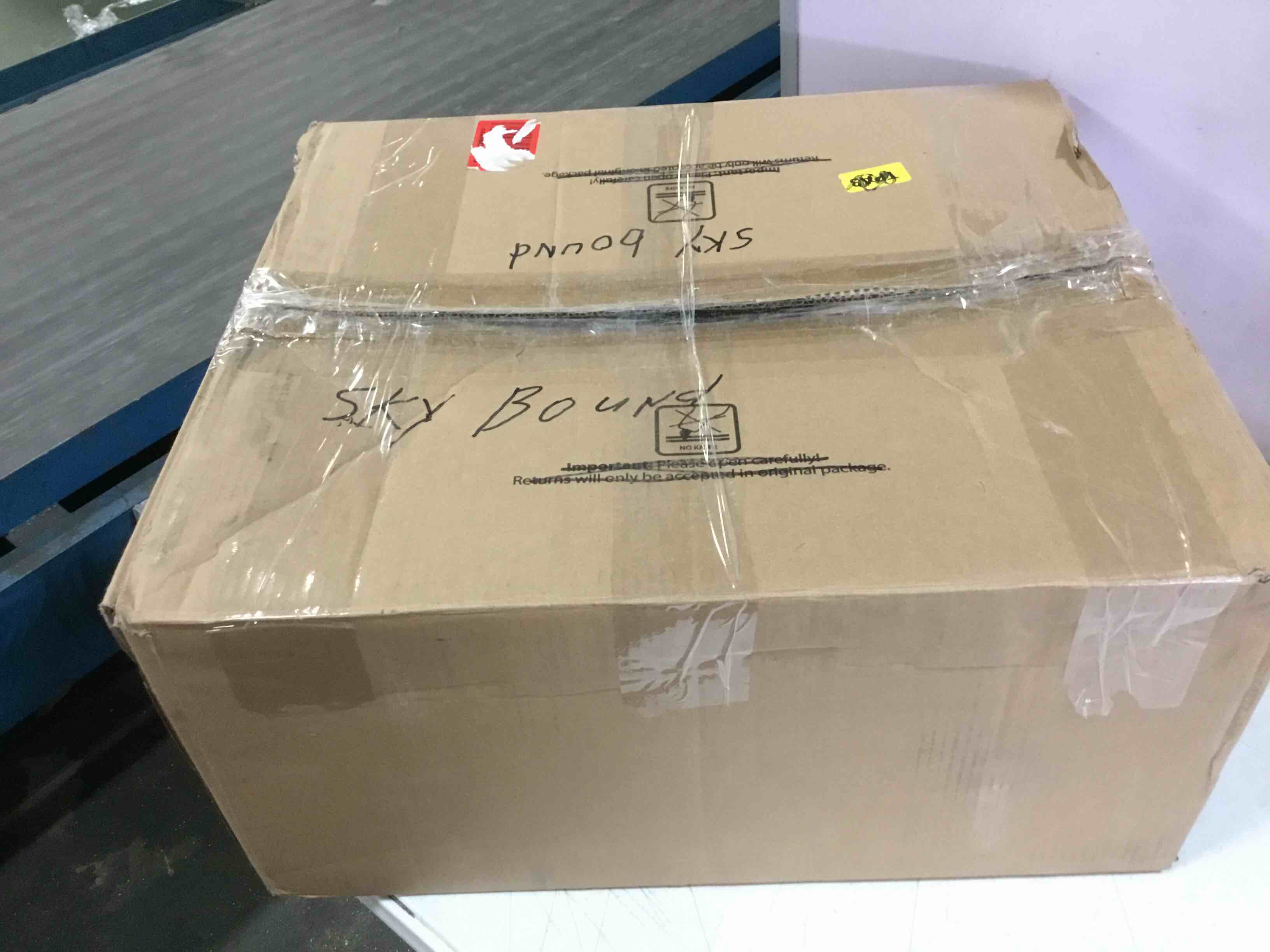 https://s3.amazonaws.com/lotting-images-prod/bidfta/ORG5348296_1694363408364.jpeg
