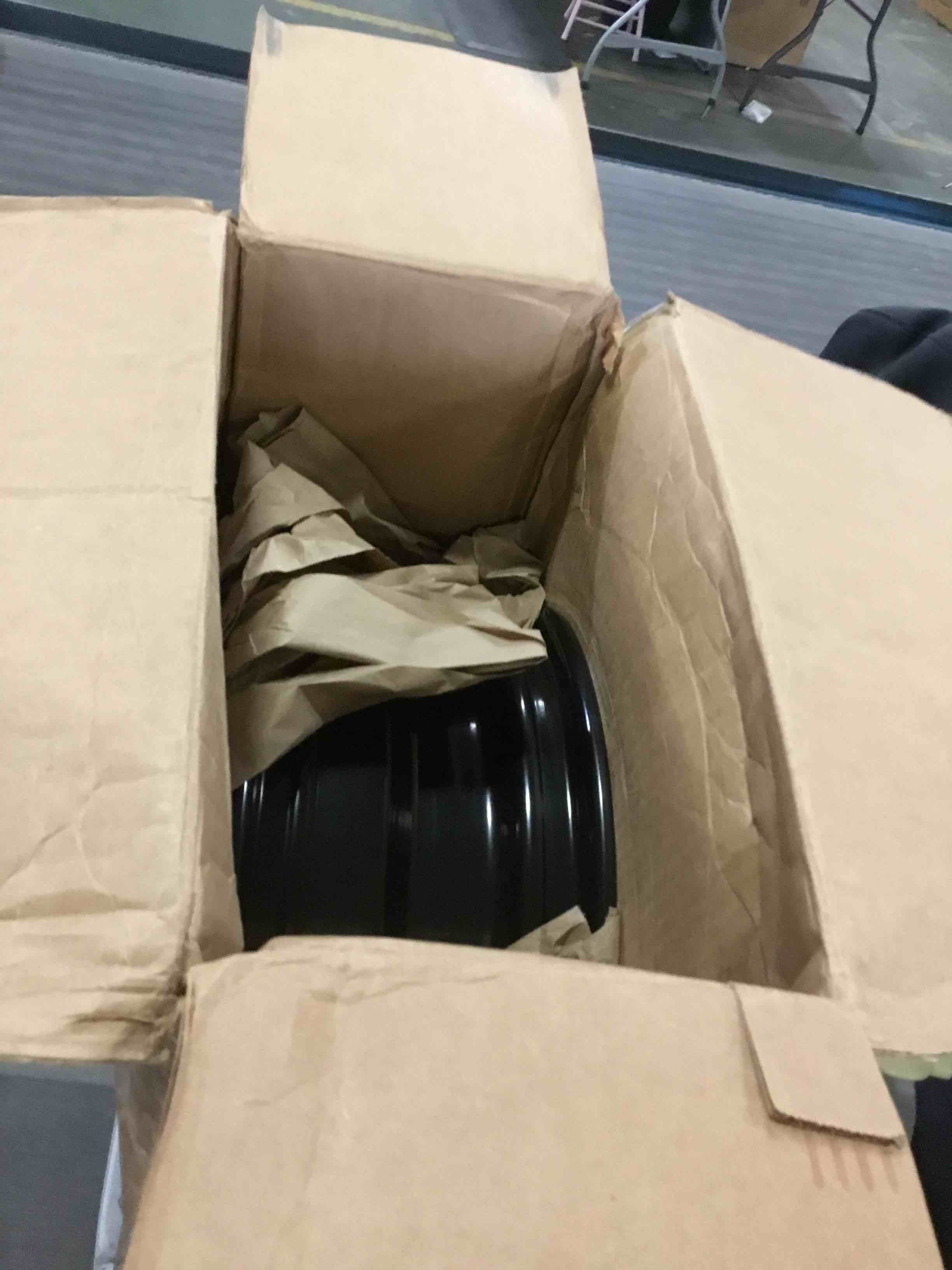 https://s3.amazonaws.com/lotting-images-prod/bidfta/ORG5348686_1694867227956.jpeg