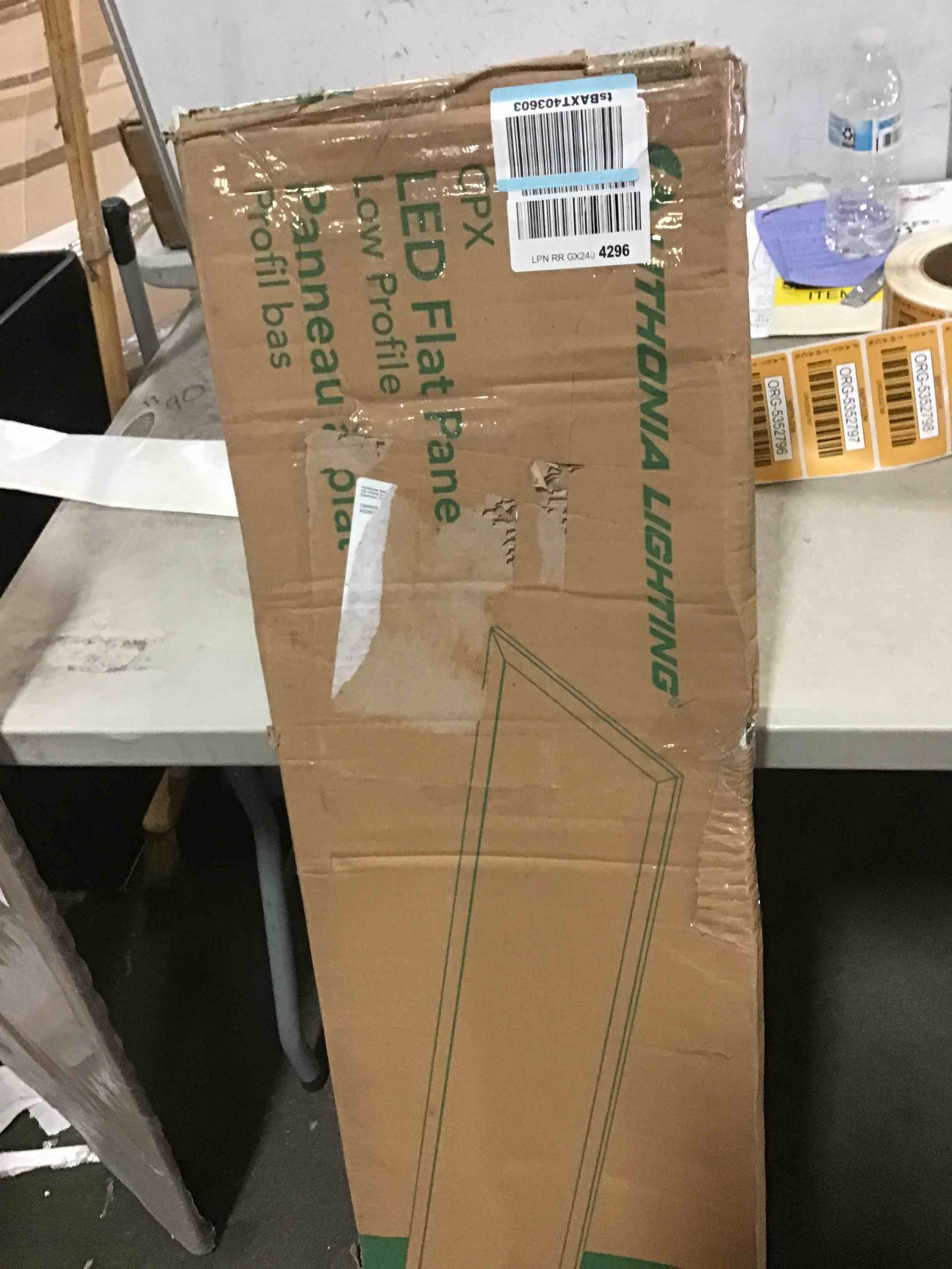 https://s3.amazonaws.com/lotting-images-prod/bidfta/ORG5352796_1694013934288.jpeg