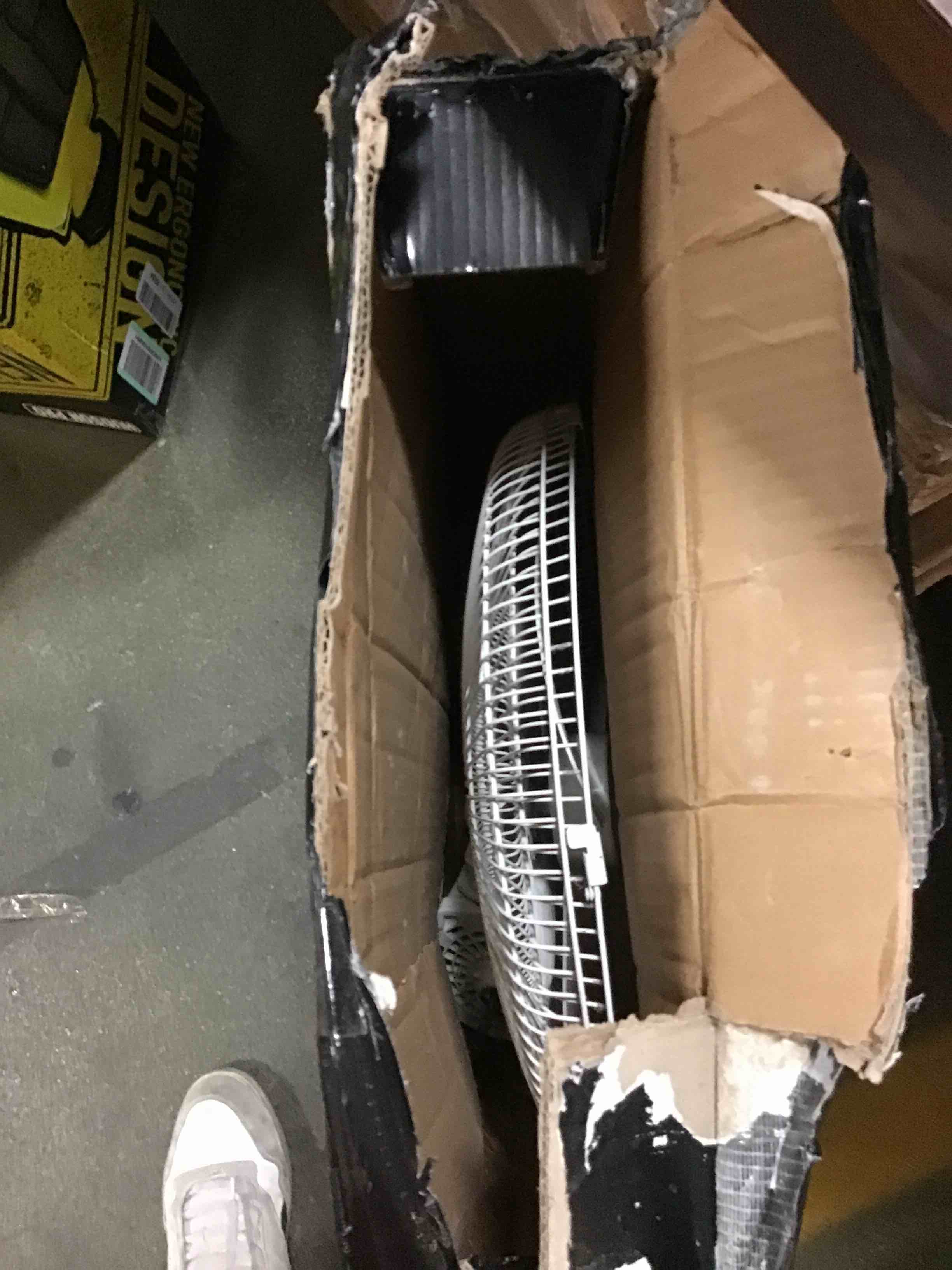 https://s3.amazonaws.com/lotting-images-prod/bidfta/ORG5353109_1694193472035.jpeg