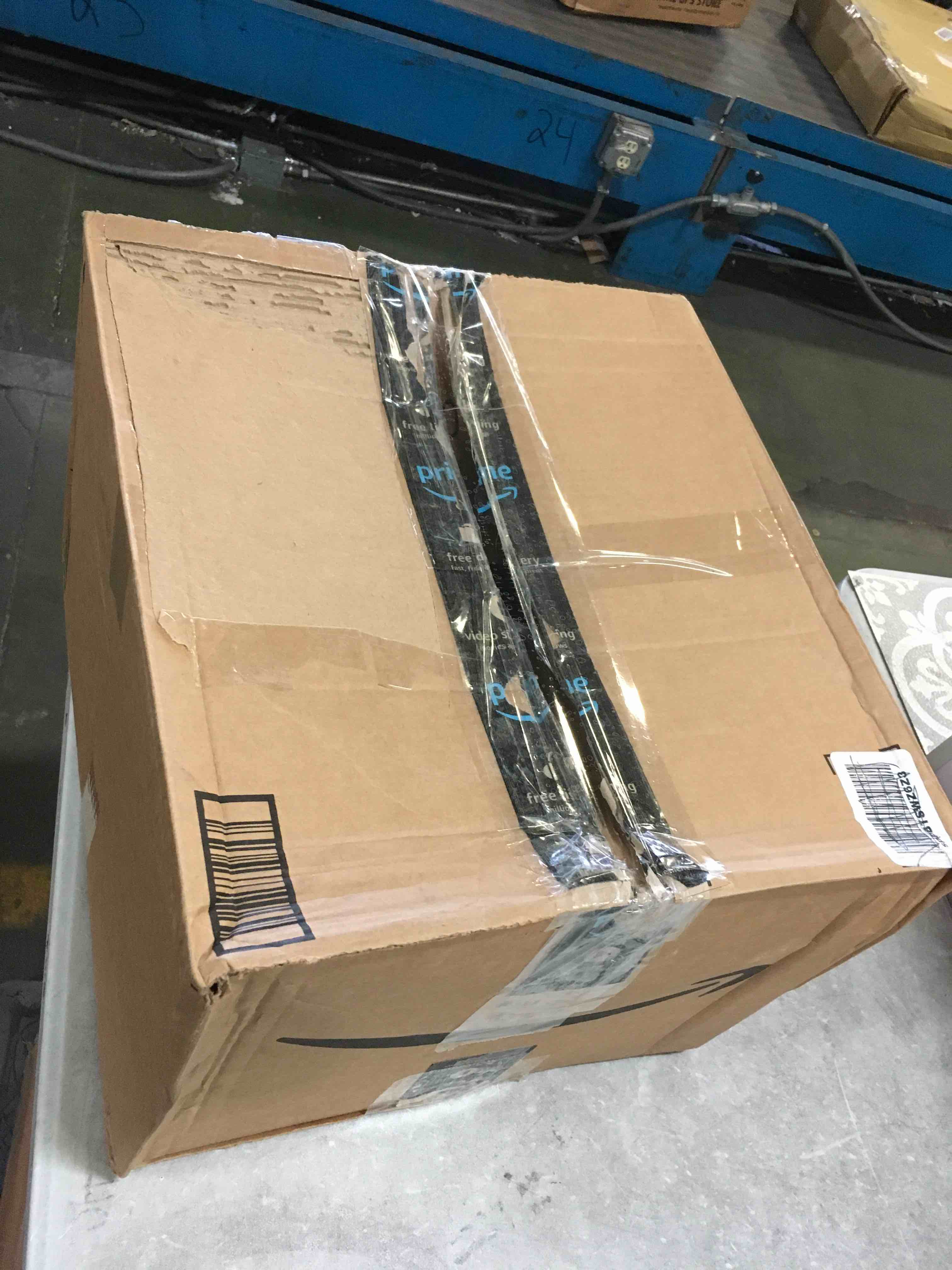 https://s3.amazonaws.com/lotting-images-prod/bidfta/ORG5353506_1694626843499.jpeg
